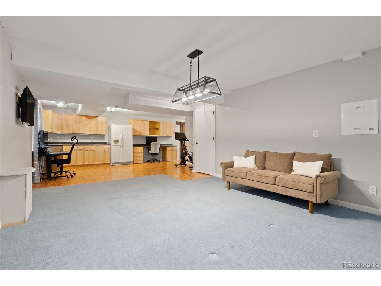 2251 Dogwood Dr