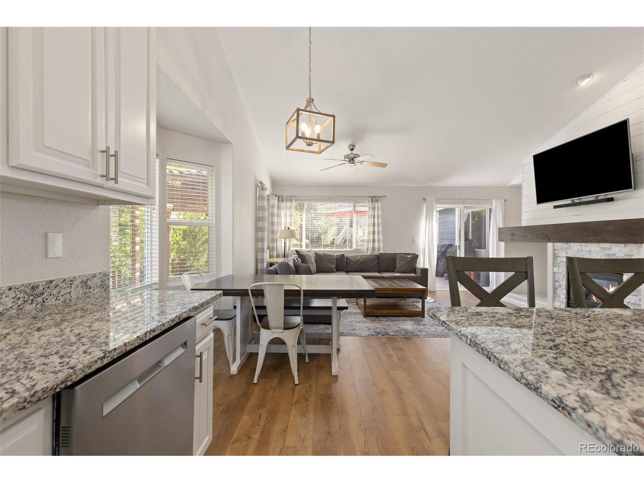2251 Dogwood Dr