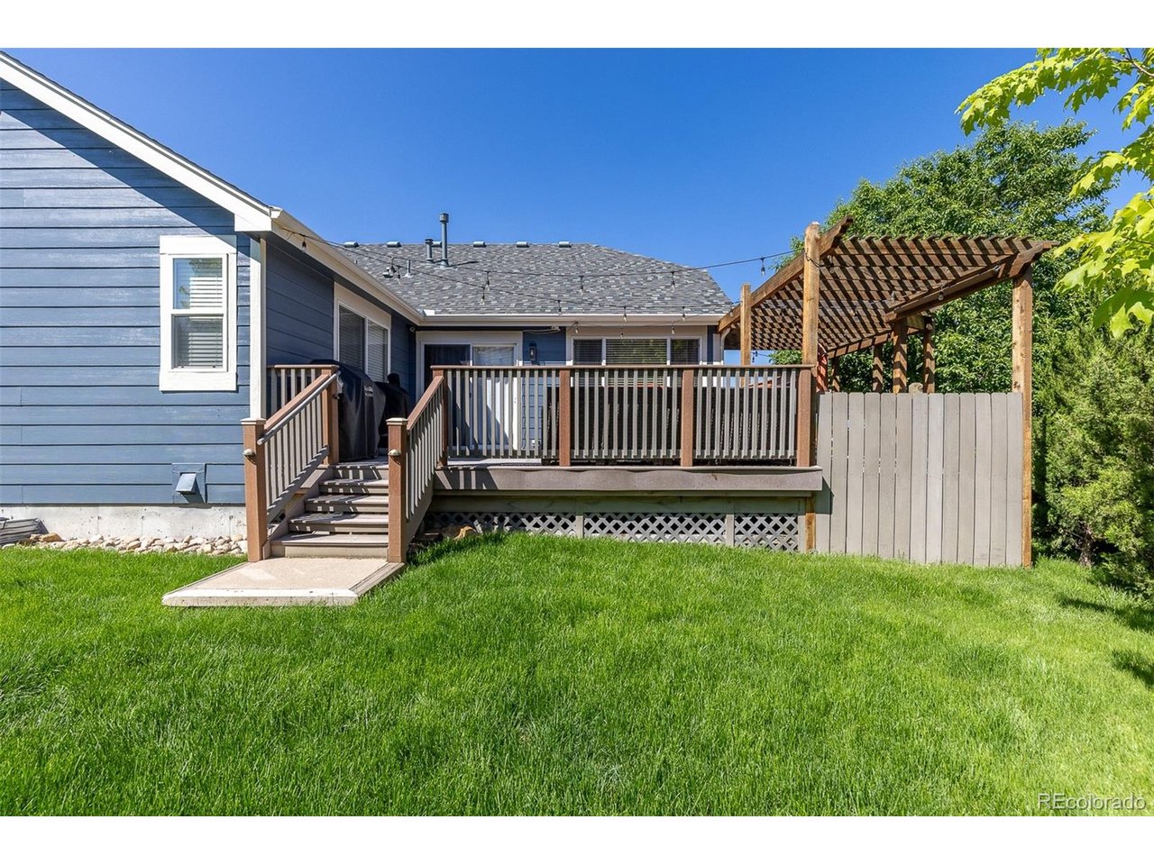2251 Dogwood Dr