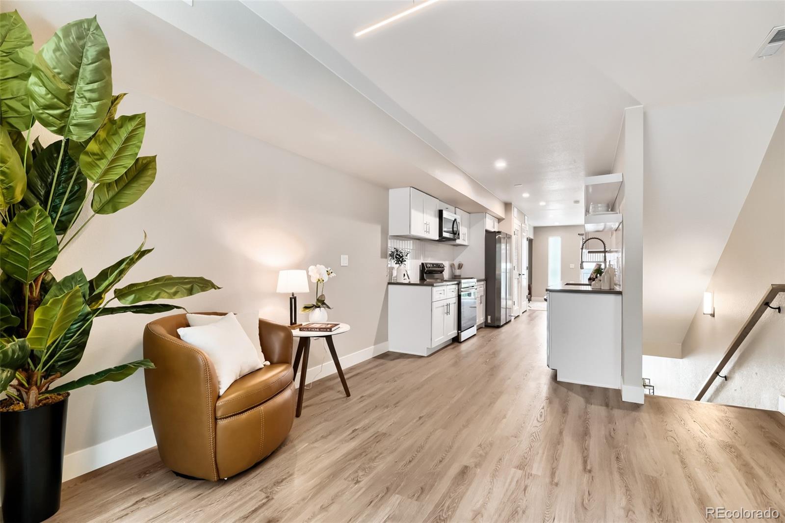 1642 N Lafayette Street Unit: 3