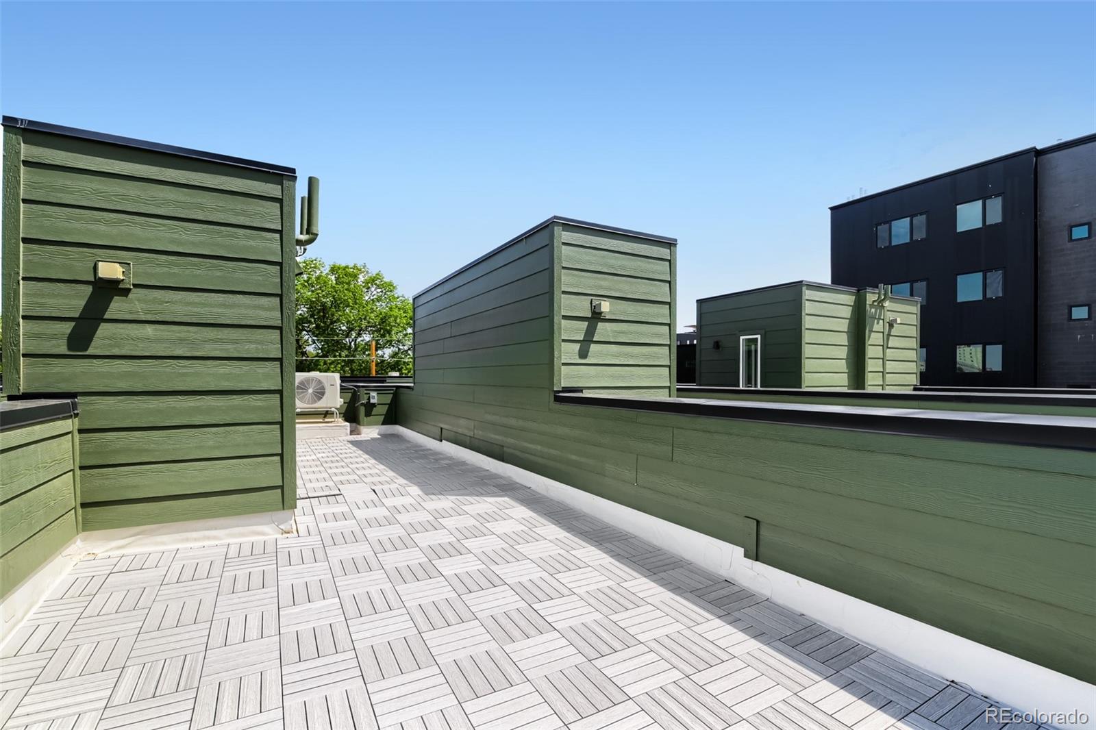 1642 N Lafayette Street Unit: 3