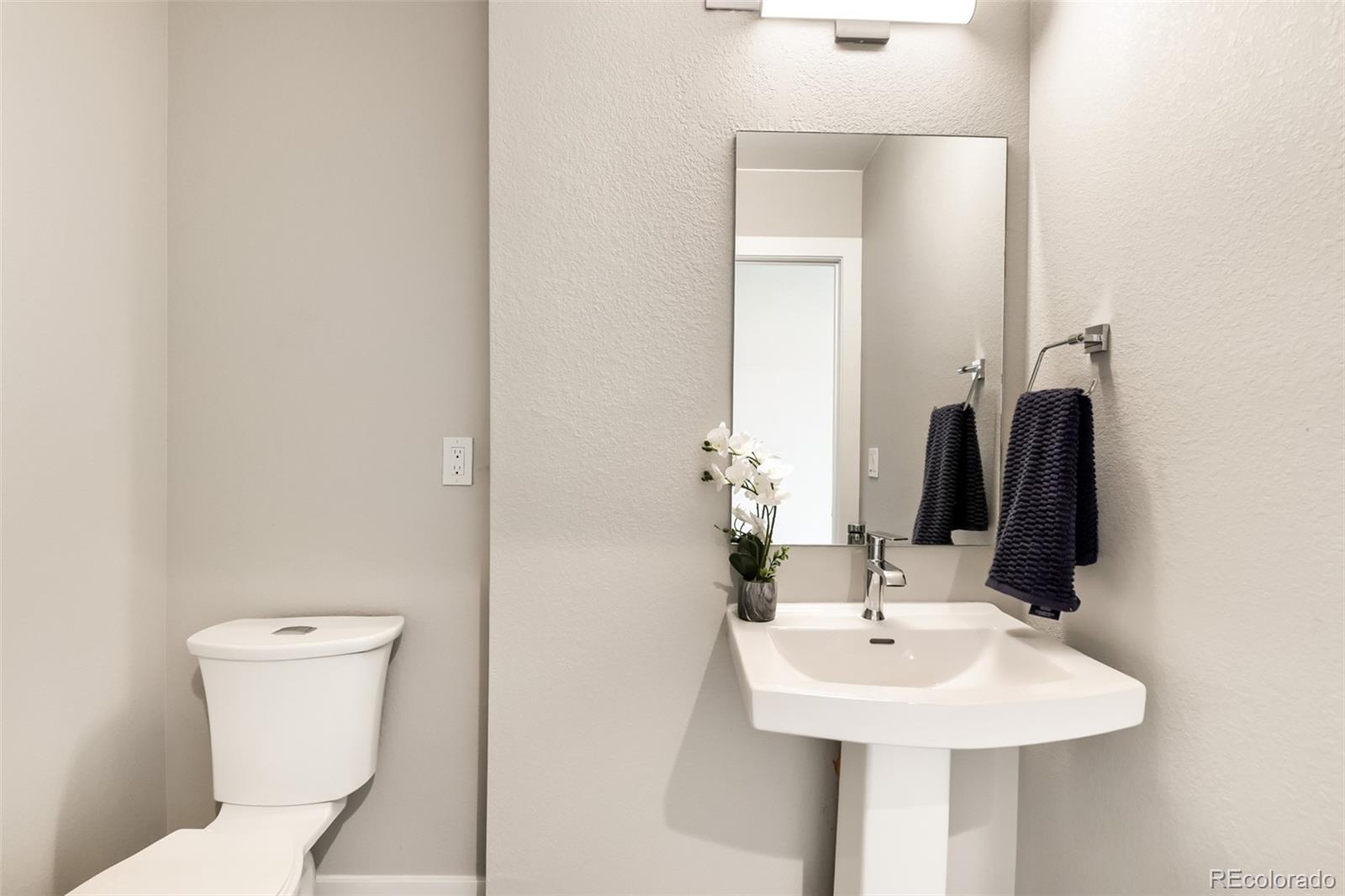 1642 N Lafayette Street Unit: 3