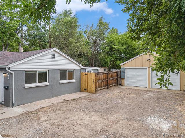3102 Gray Street