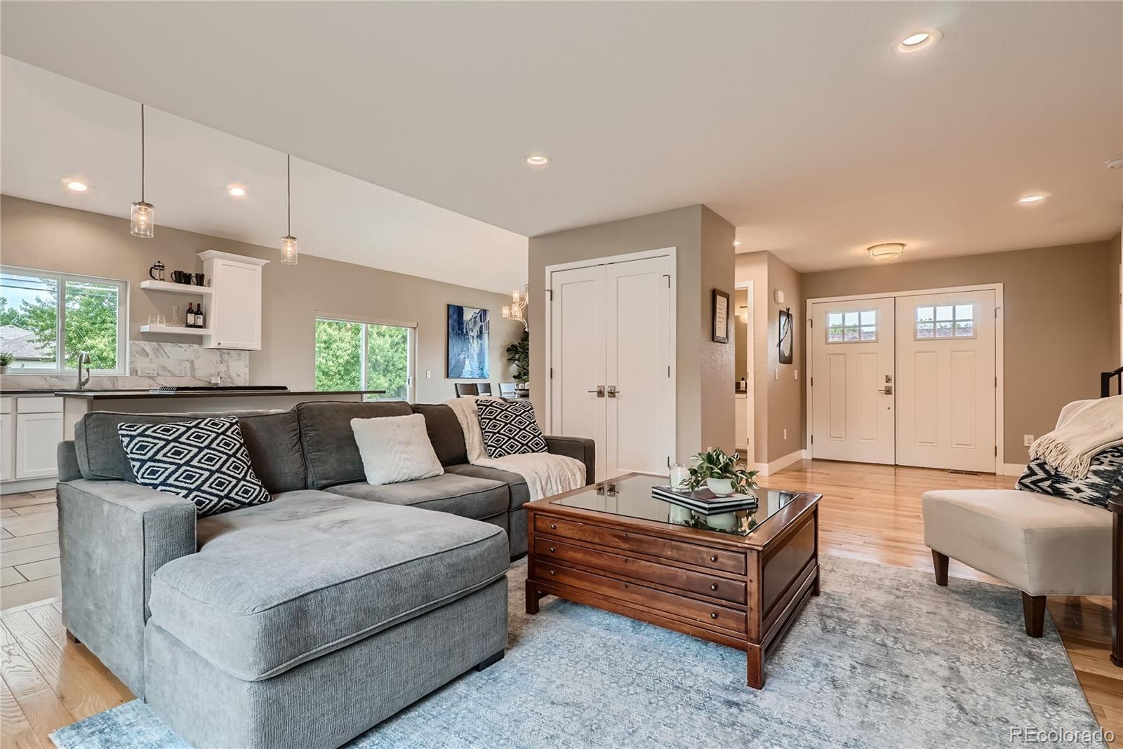 8682 W 49th Place