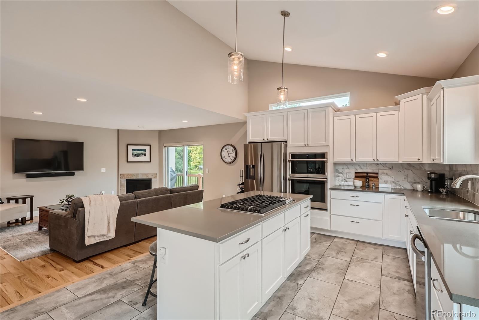 8682 W 49th Place