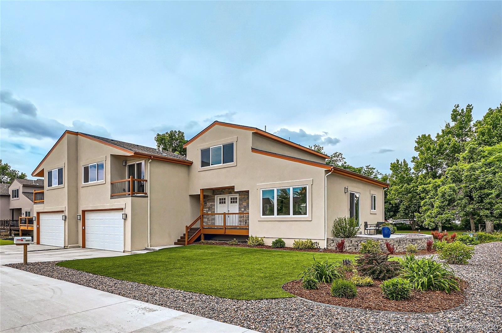 8682 W 49th Place