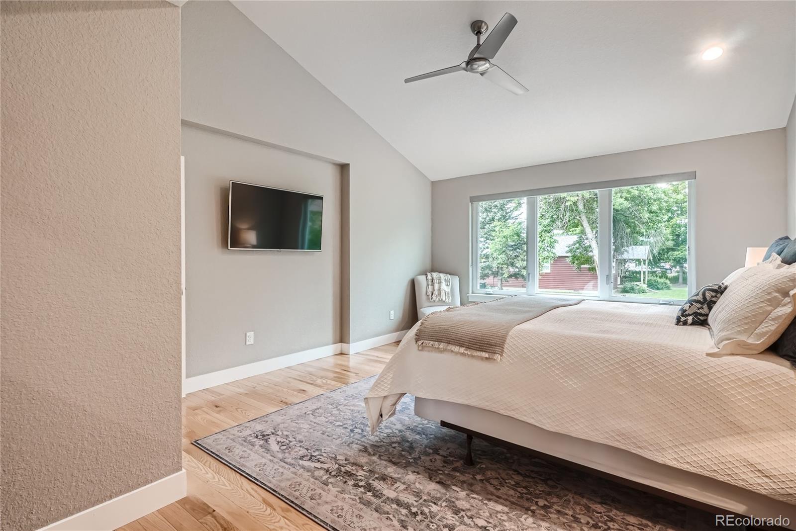 8682 W 49th Place