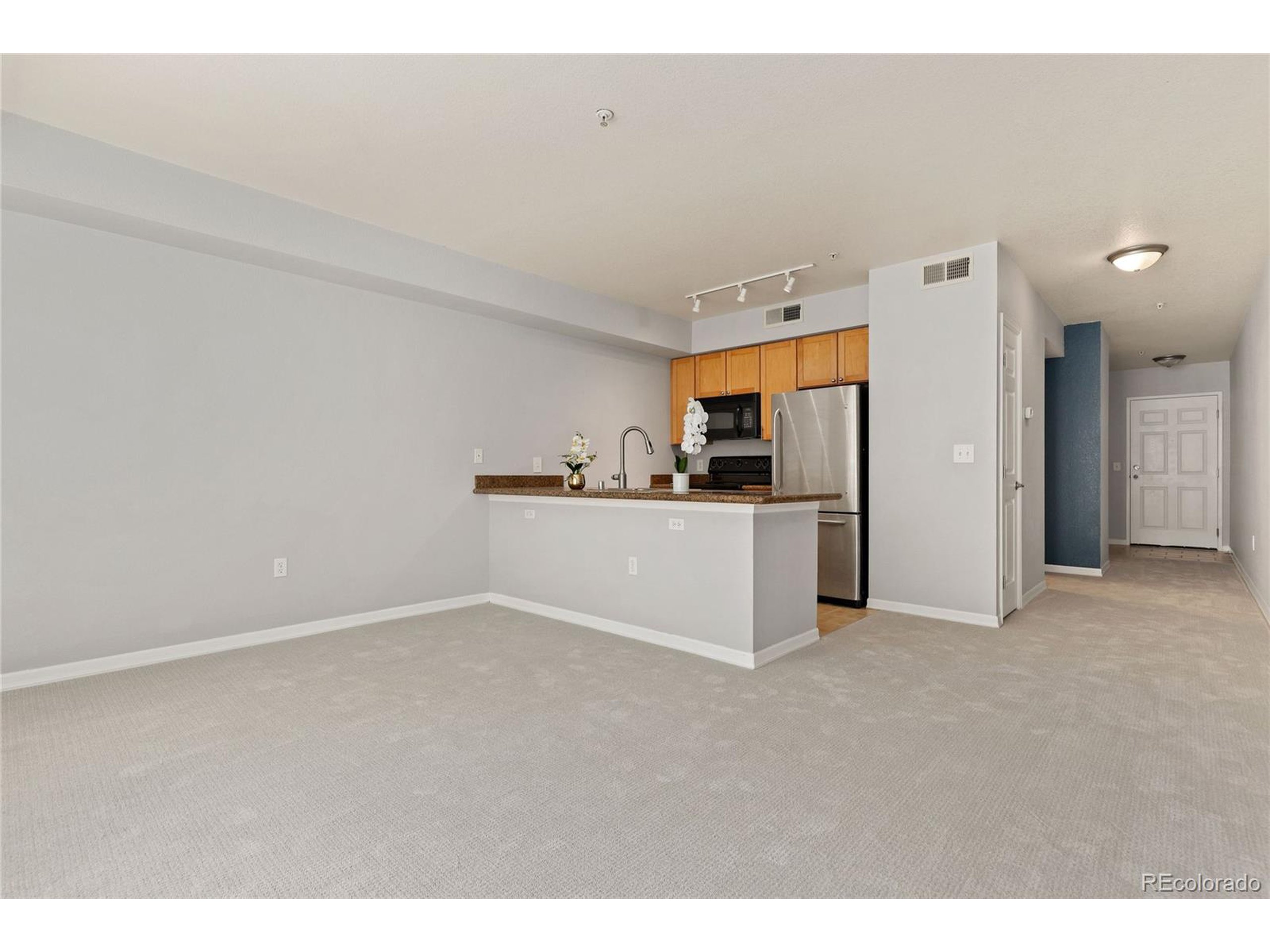 1623 Saint Paul St 209