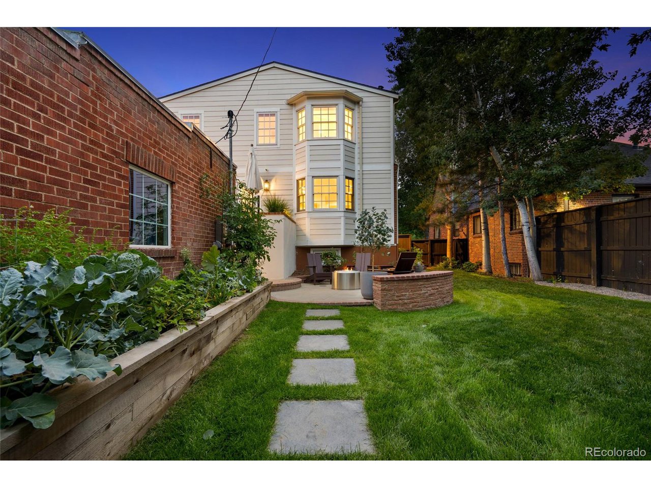 9 Albion St