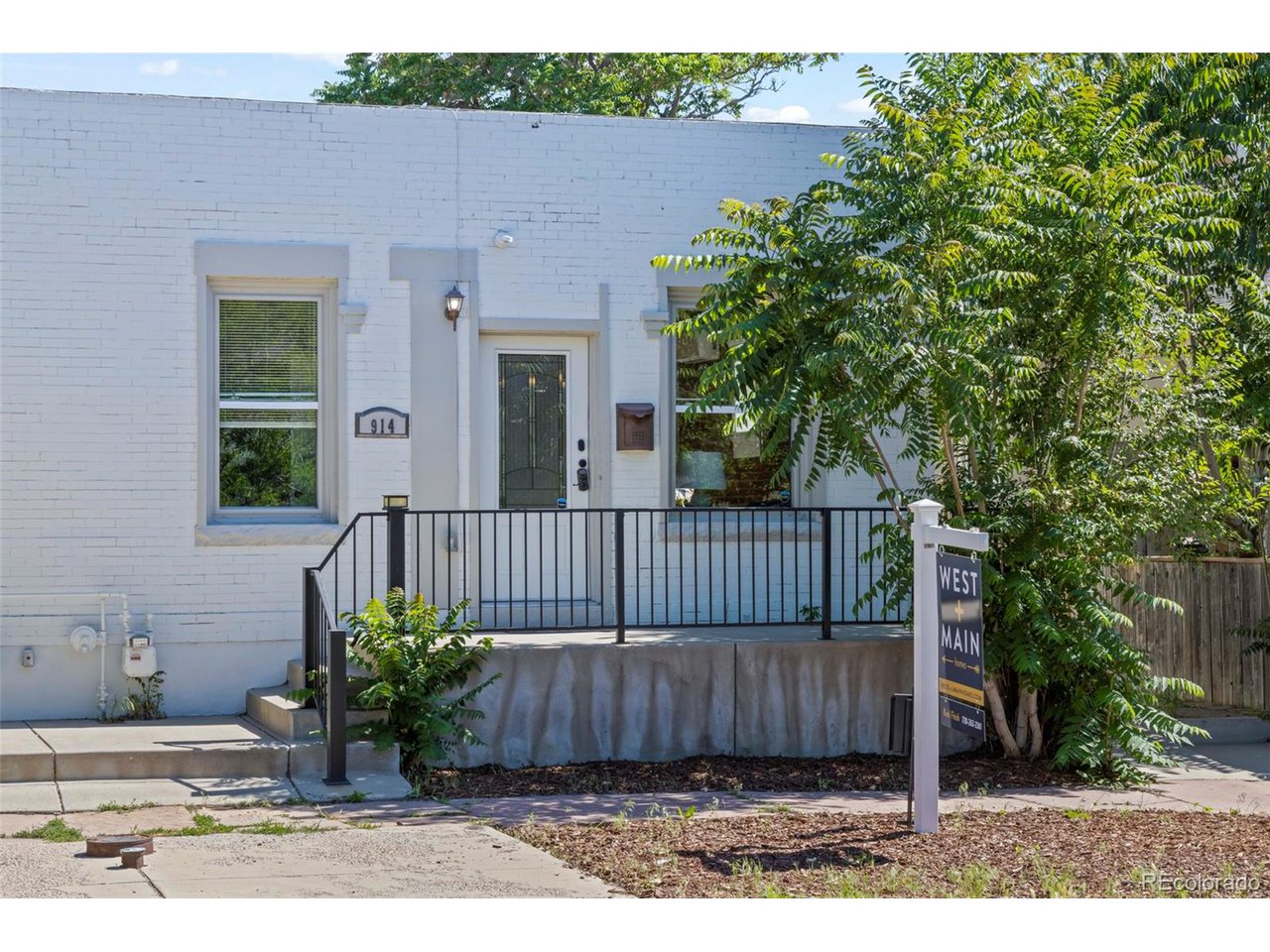914 W 4th Ave