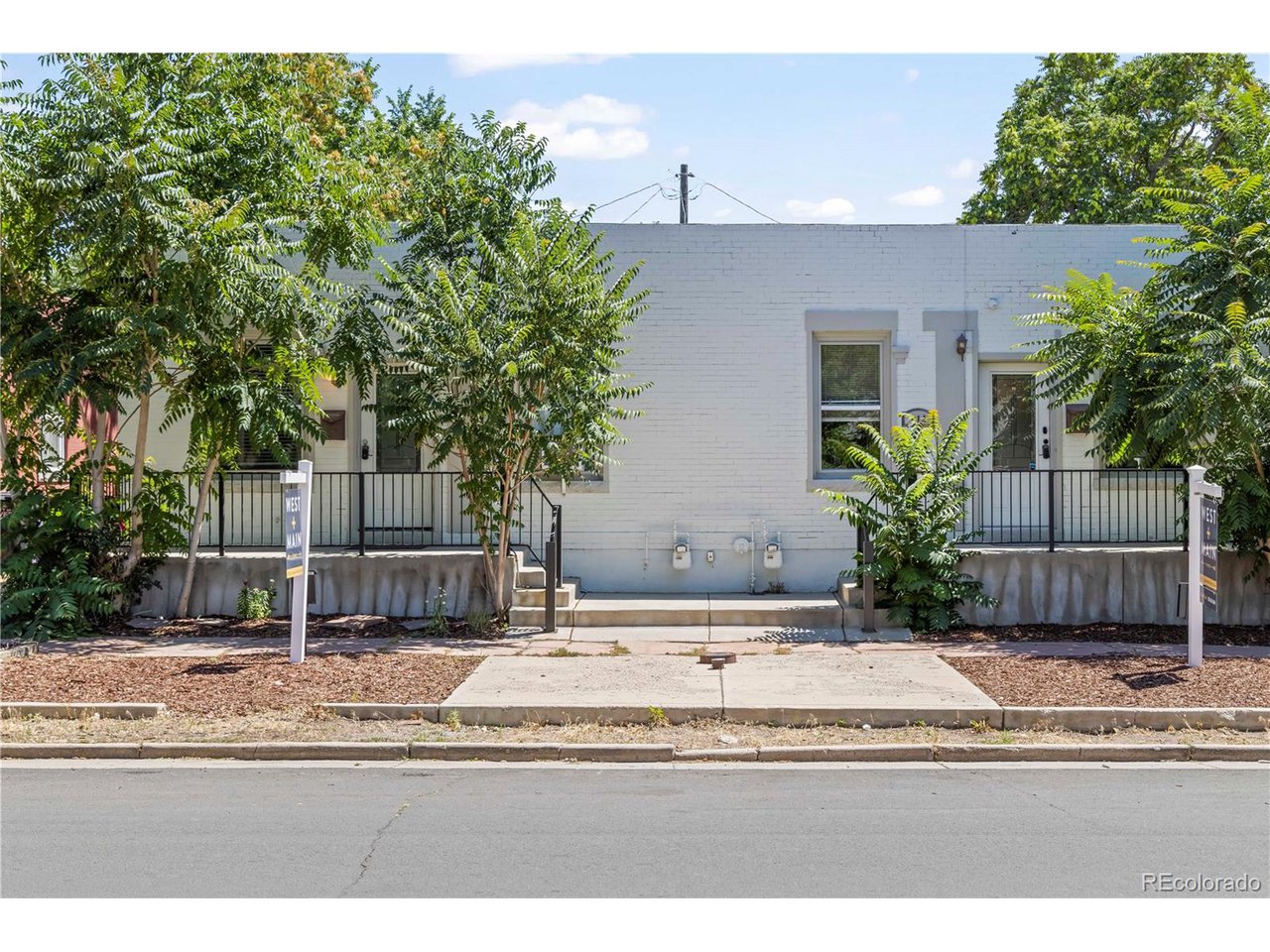 914 W 4th Ave