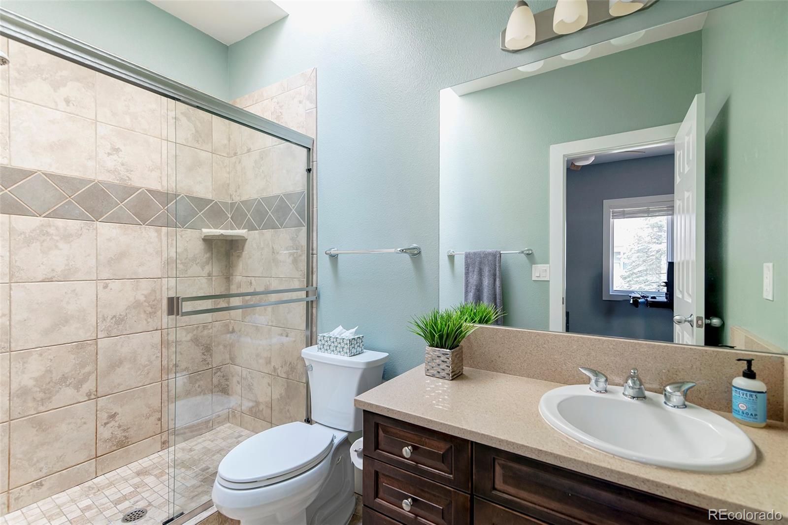 2800 Aurora Avenue Unit: 121