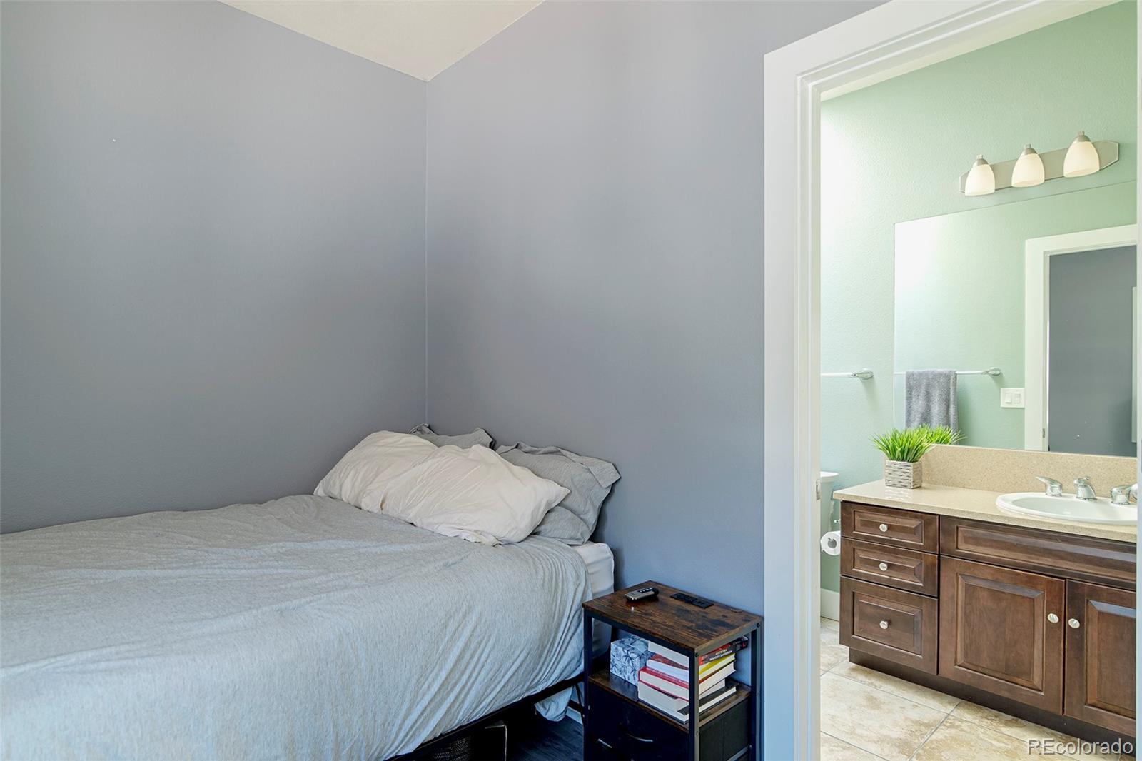 2800 Aurora Avenue Unit: 121