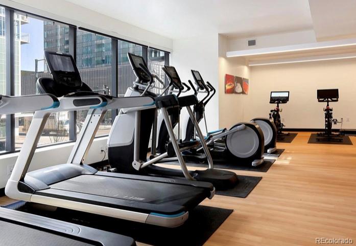 1750 Wewatta Street Unit: 1325