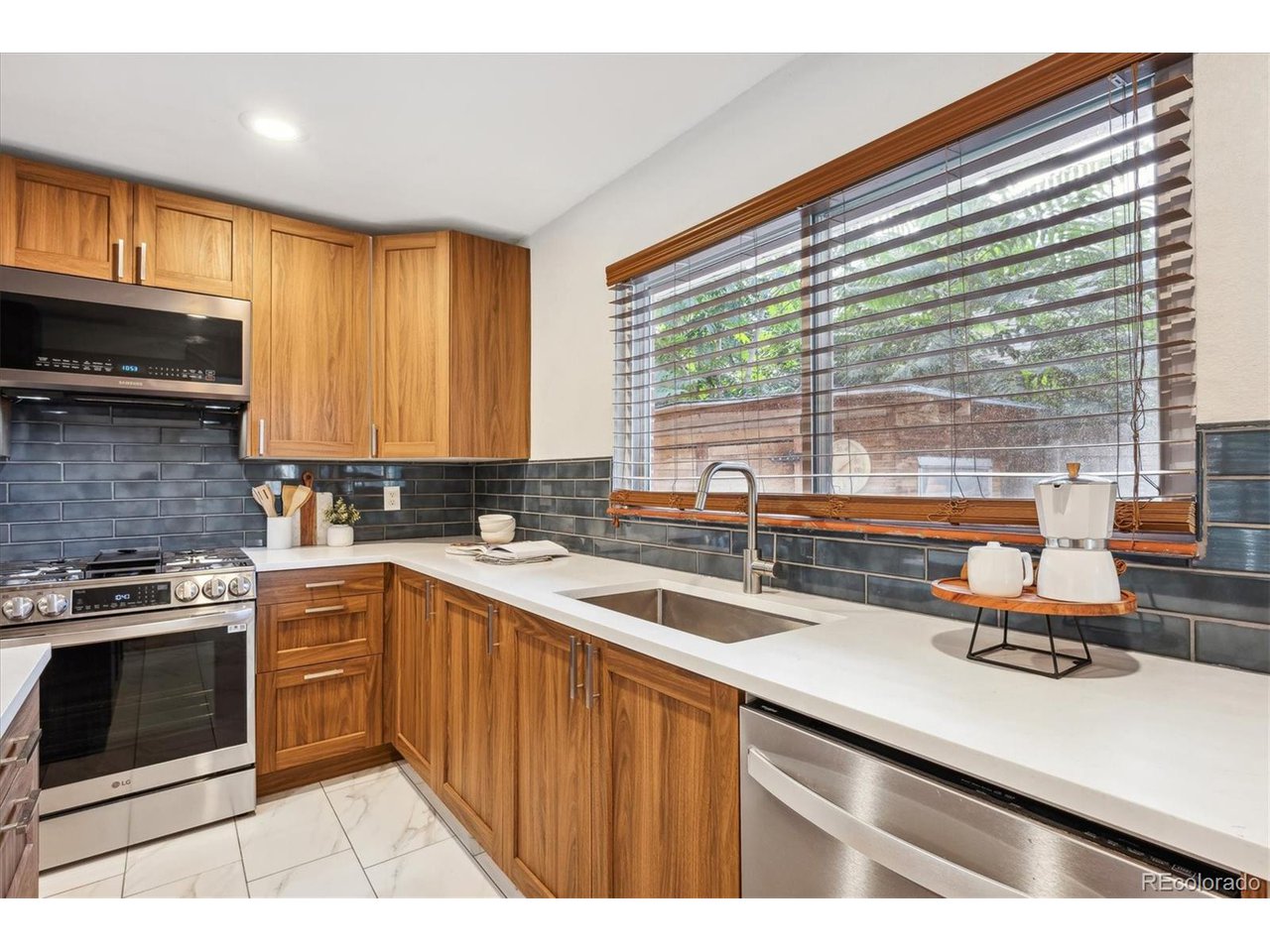 5538 E 14th Ave