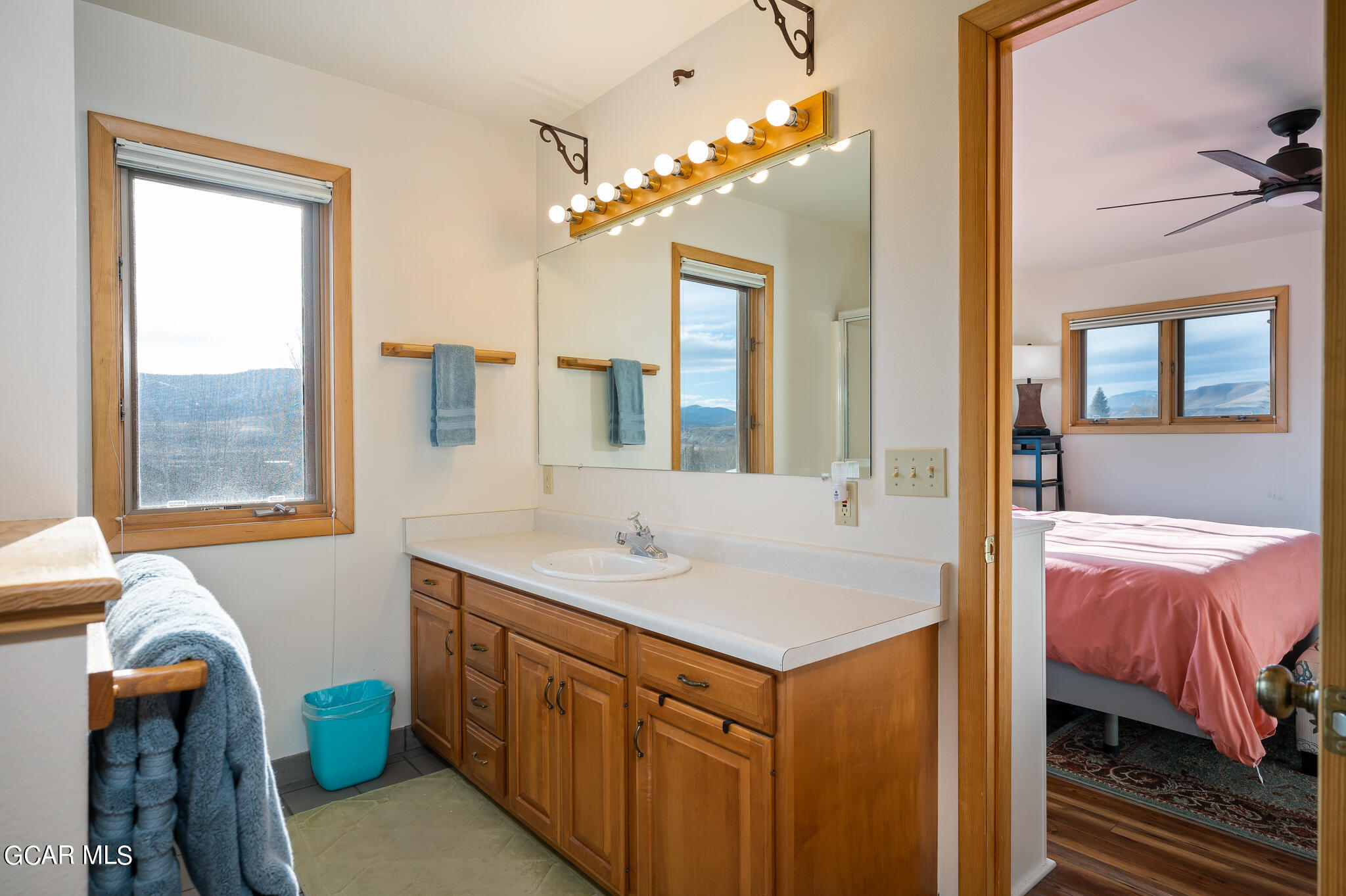 437 West GARNET Avenue