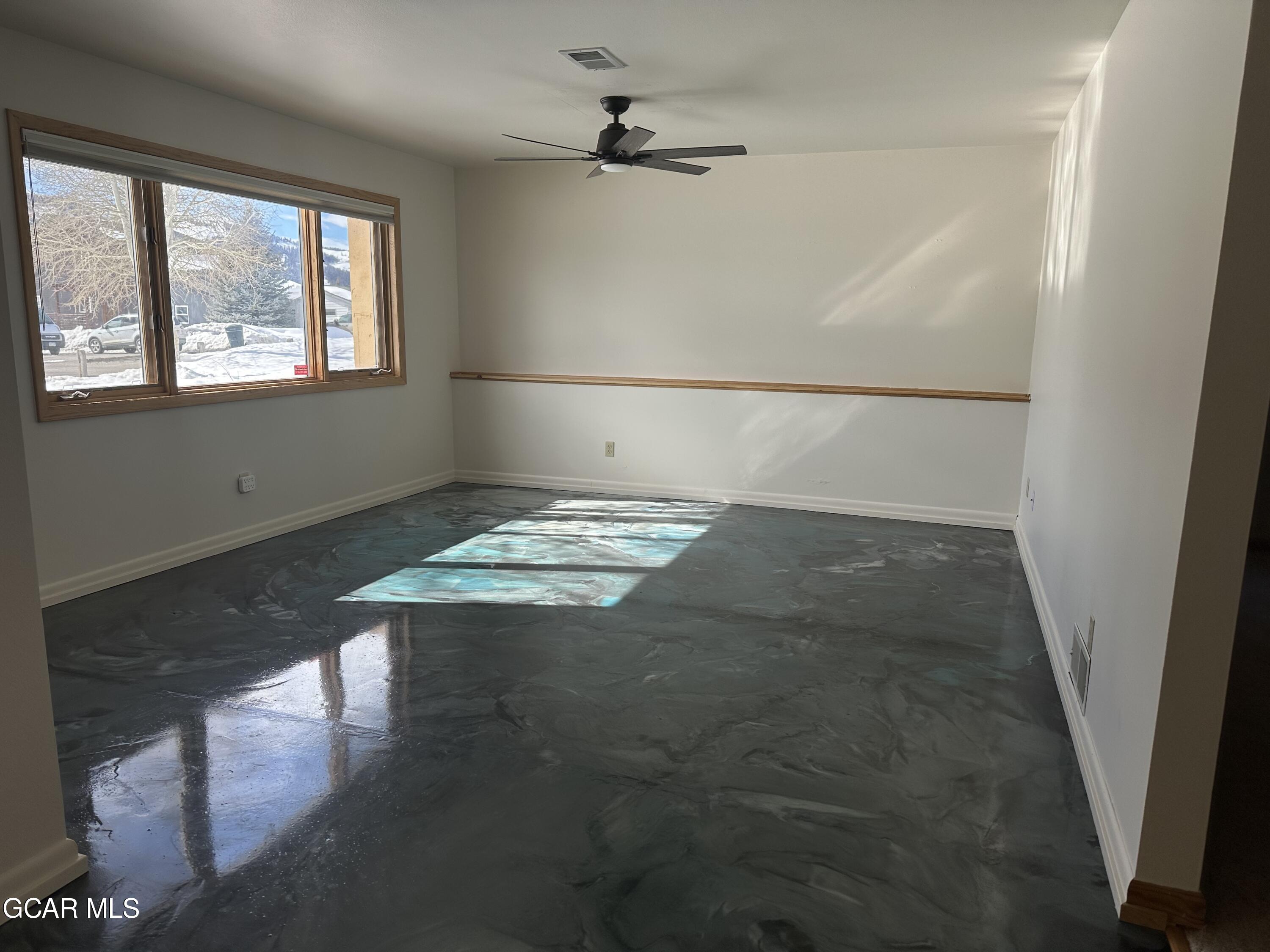 437 West GARNET Avenue