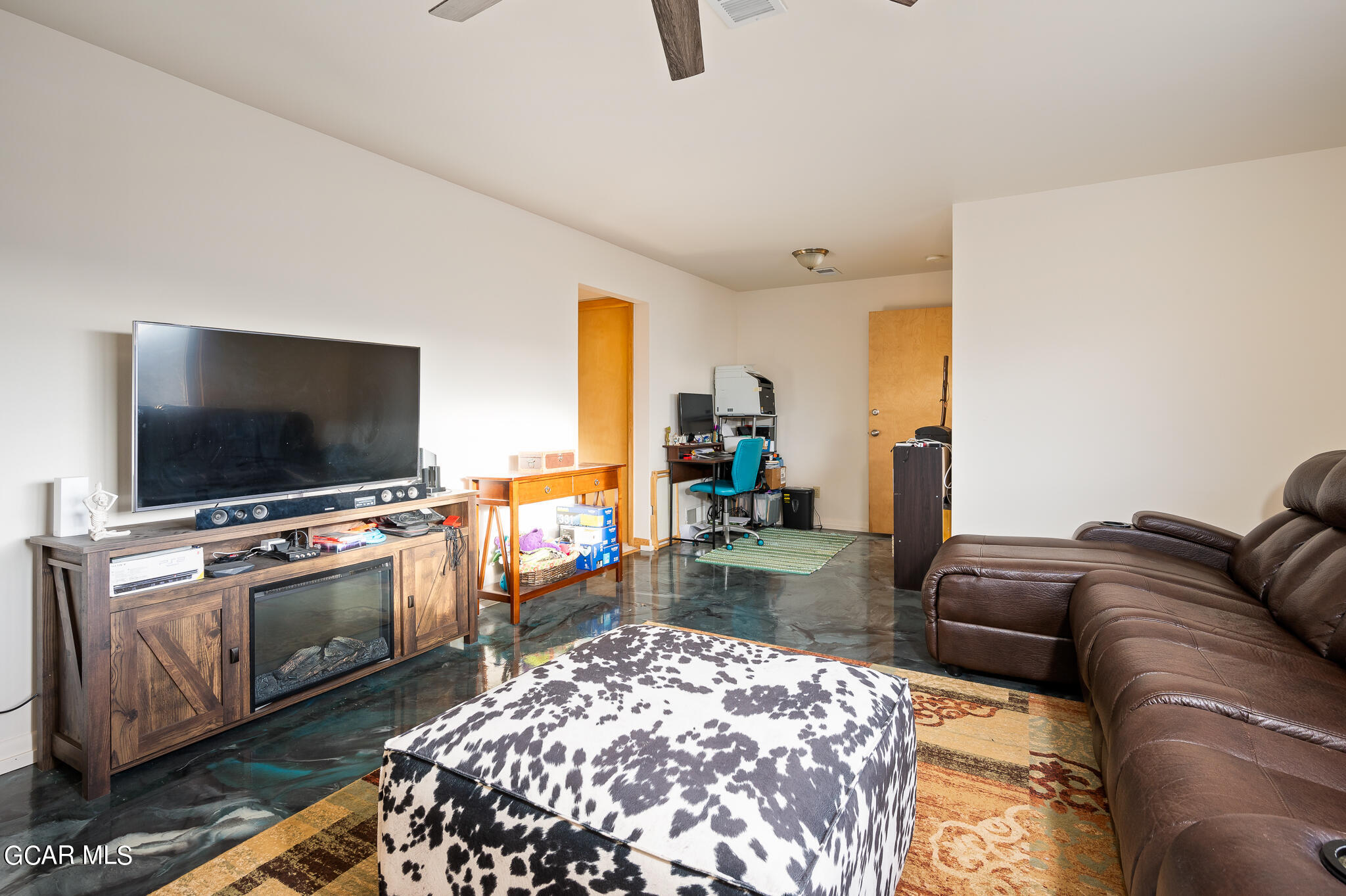 437 West GARNET Avenue