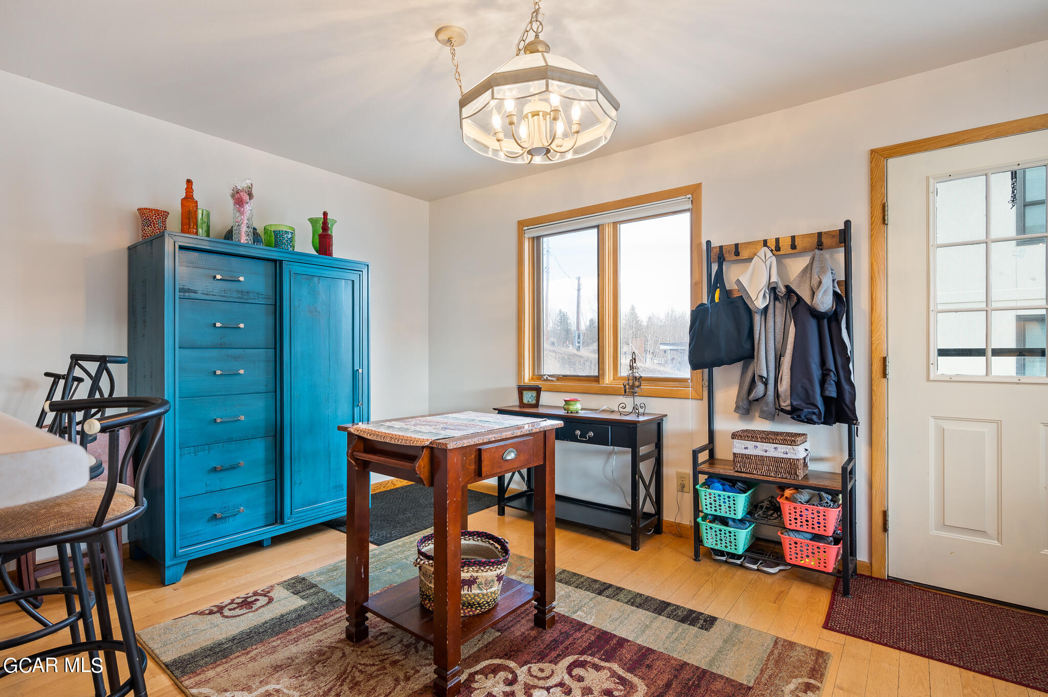 437 West GARNET Avenue