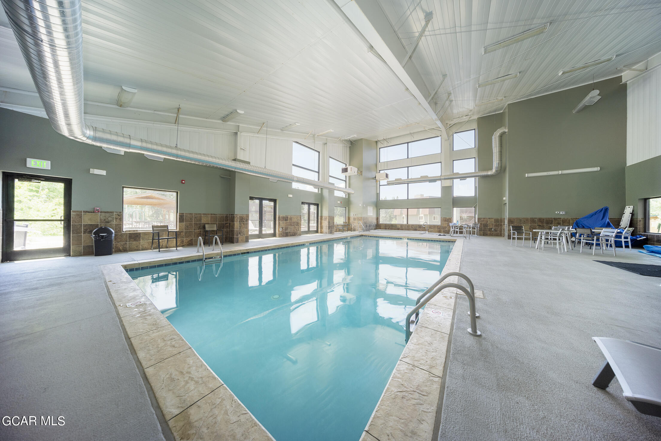 480 HI COUNTRY Drive 24-8