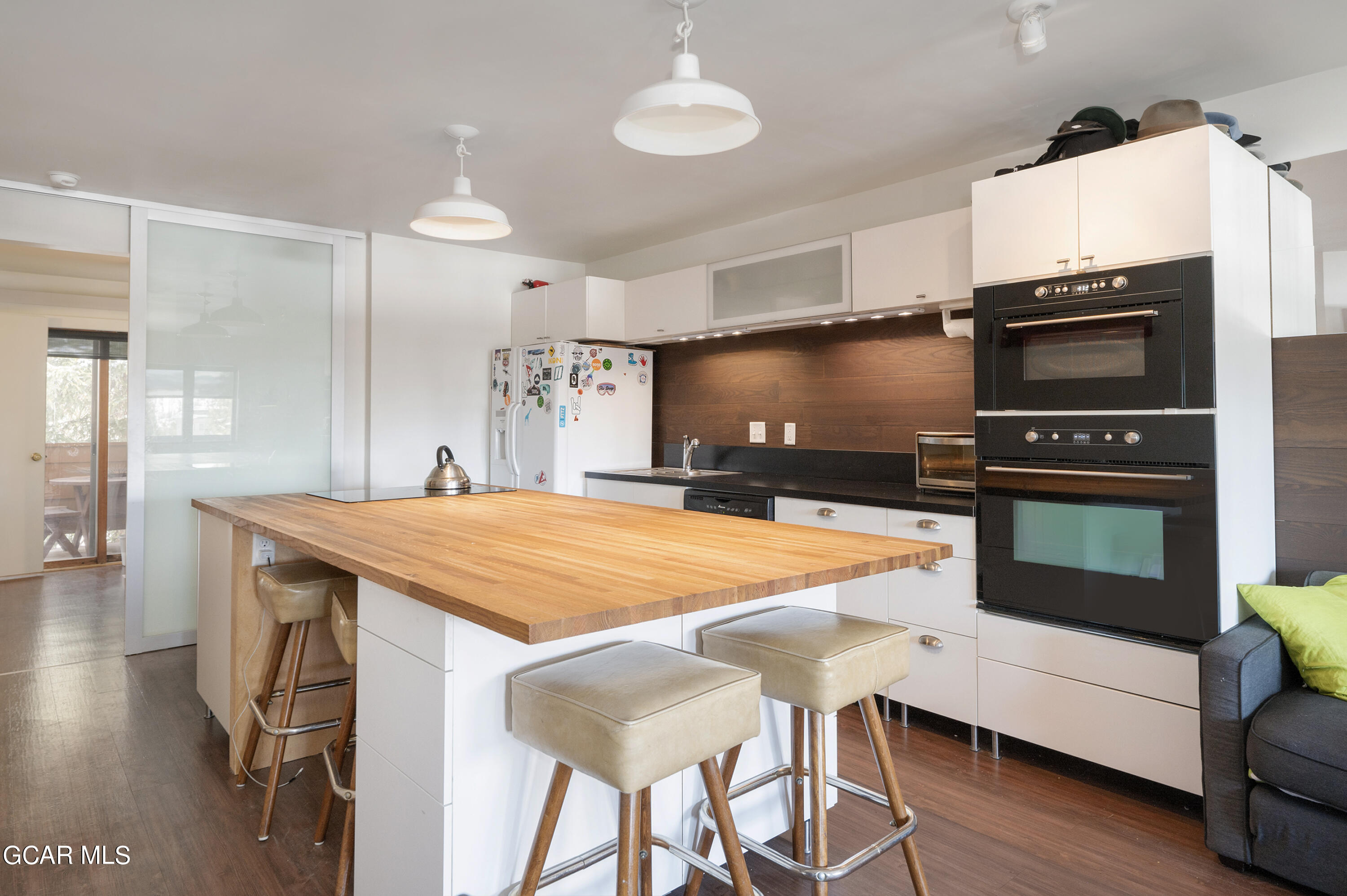 480 HI COUNTRY Drive 24-8