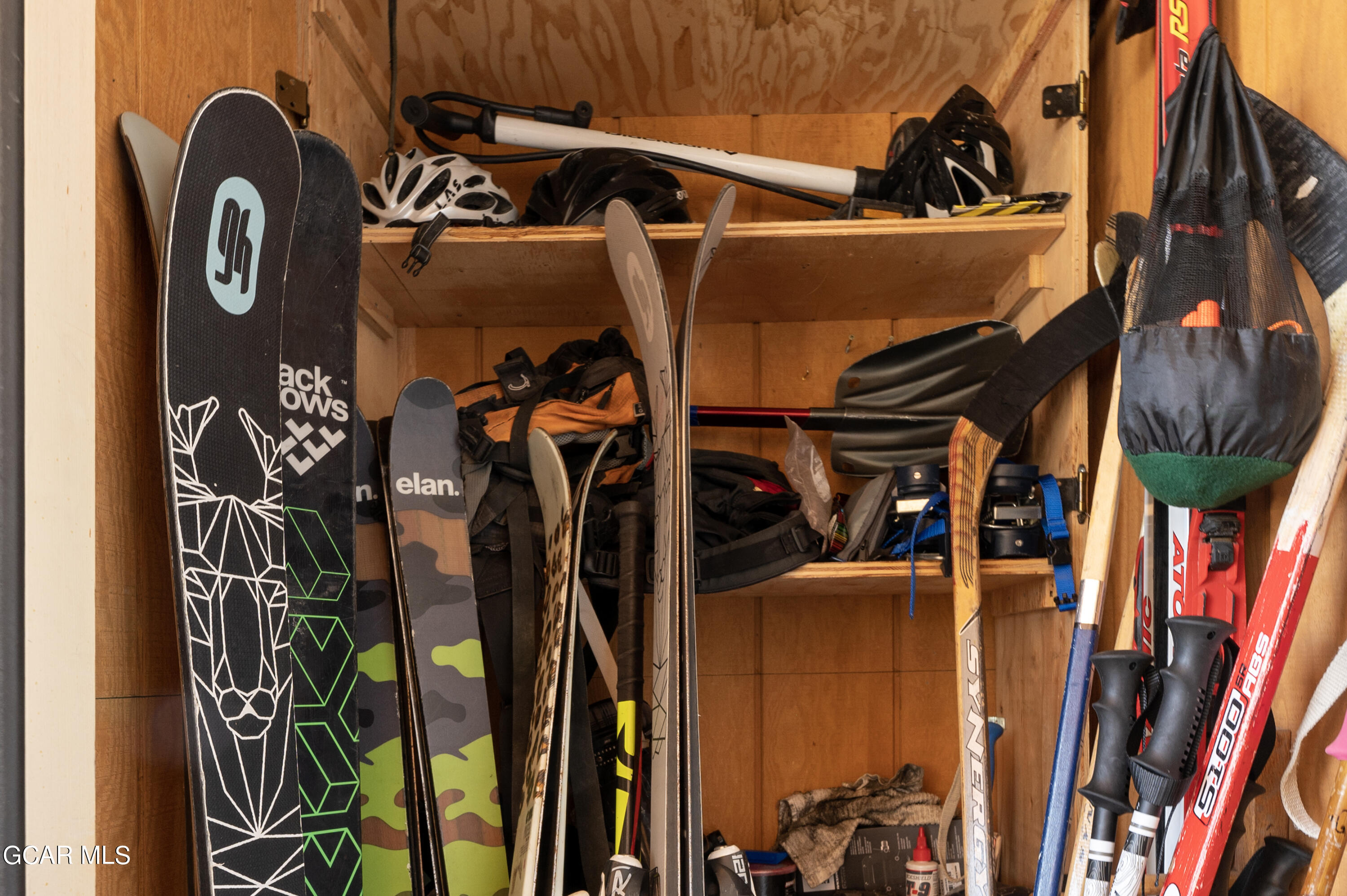 480 HI COUNTRY Drive 24-8