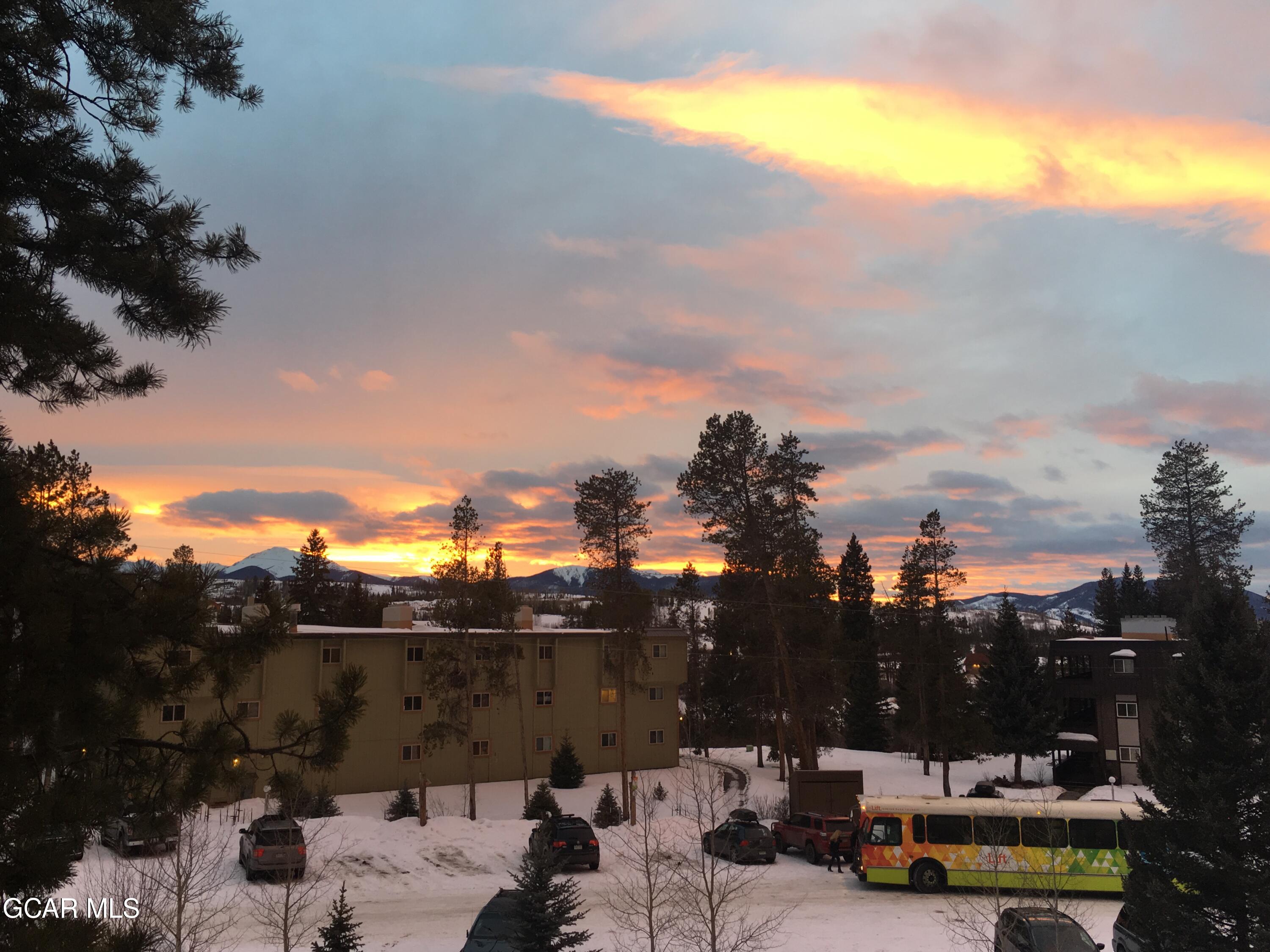 480 HI COUNTRY Drive 24-8