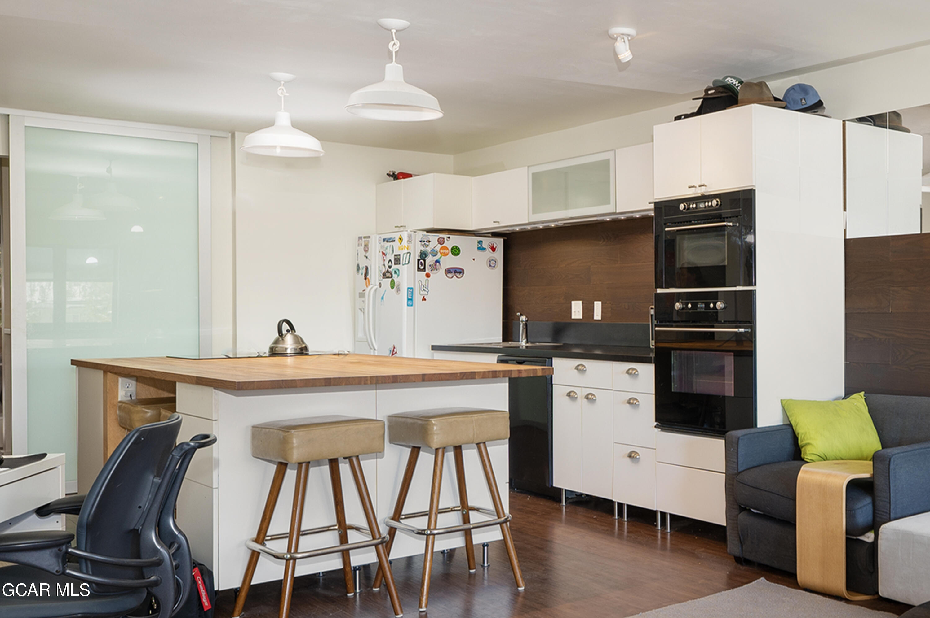 480 HI COUNTRY Drive 24-8