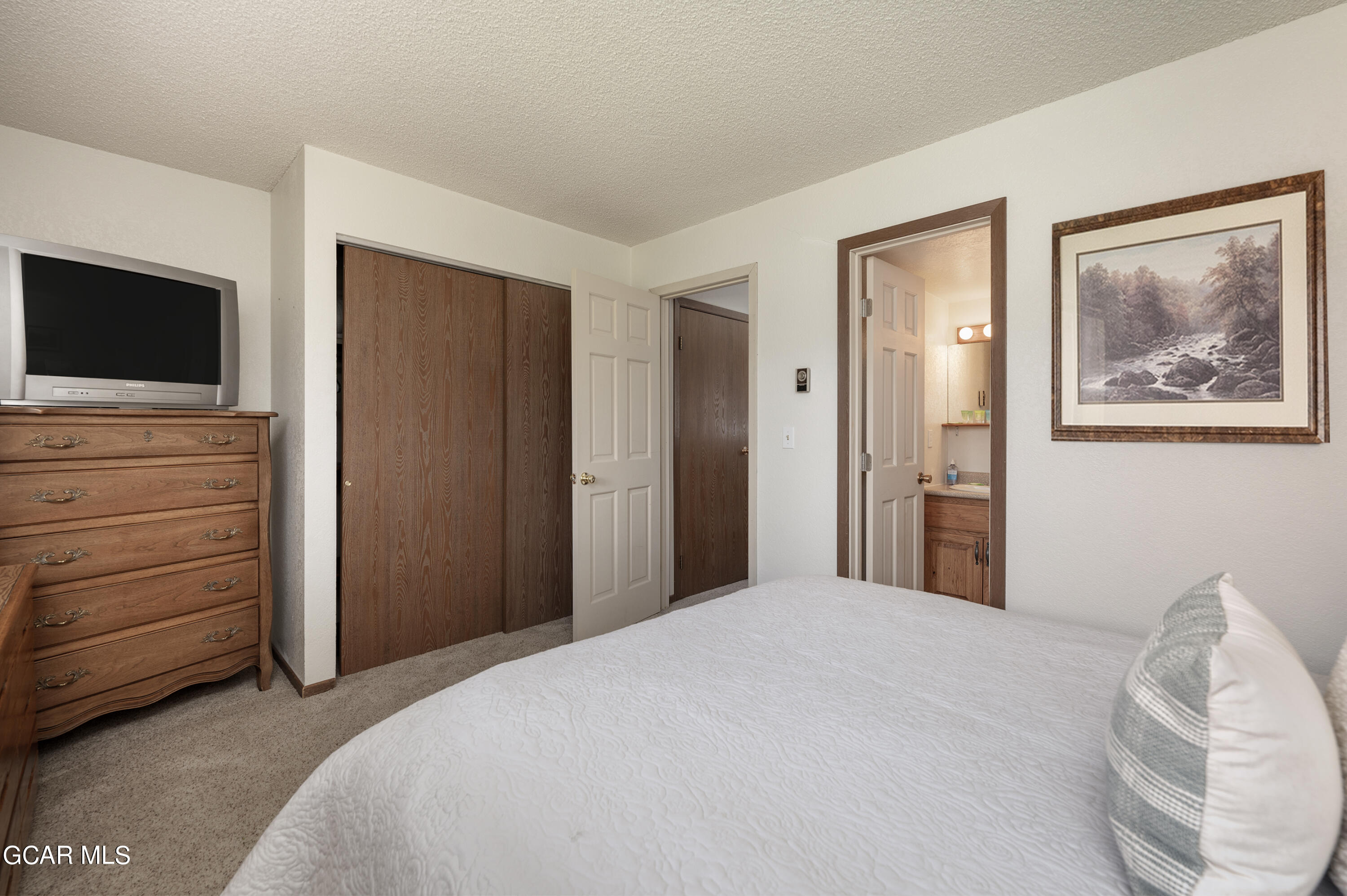 415 GCR 832 AKA Meadow Mile 4