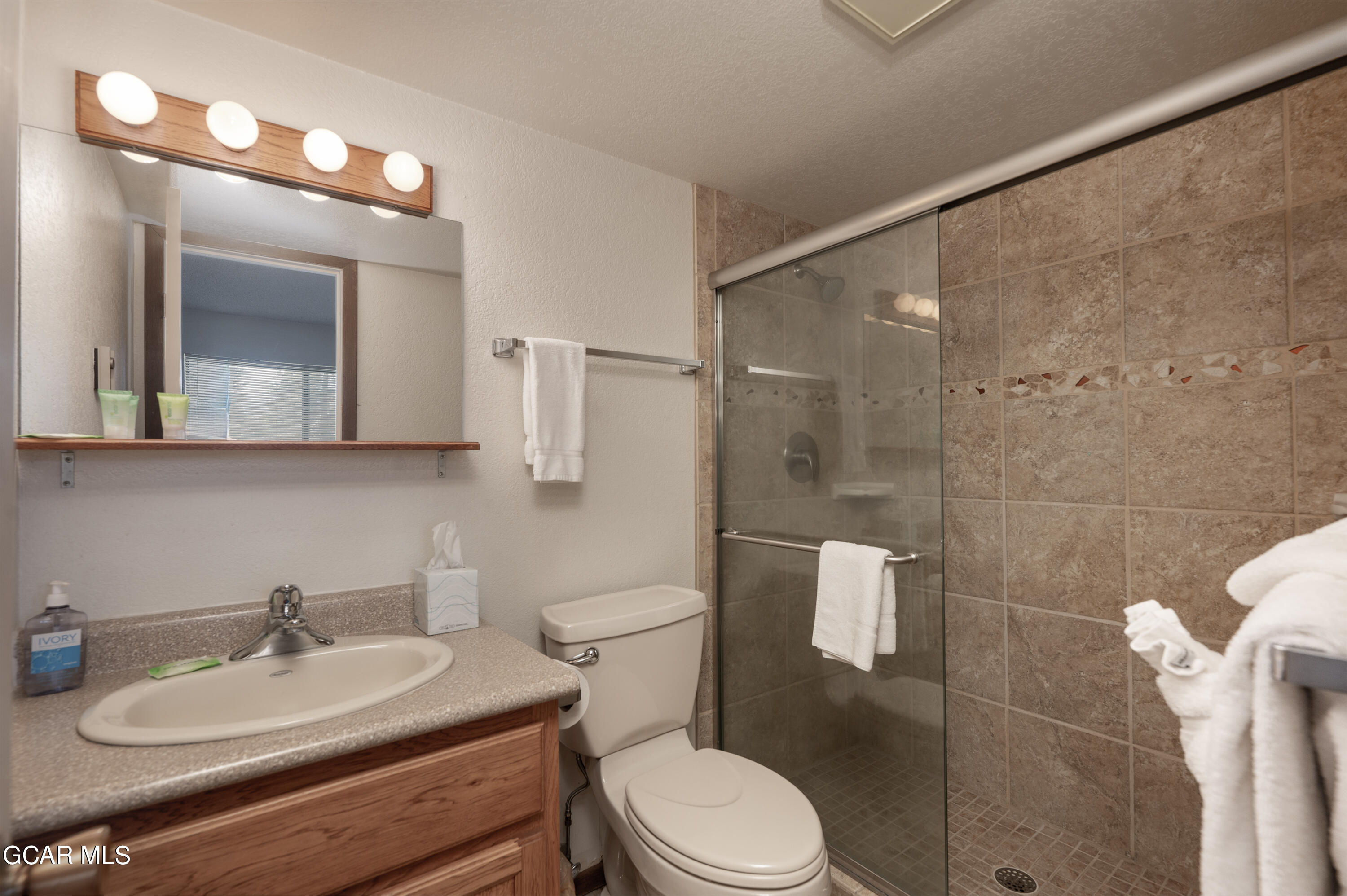 415 GCR 832 AKA Meadow Mile 4