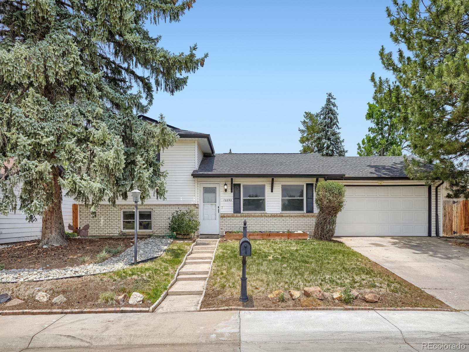 12253 E Mexico Avenue