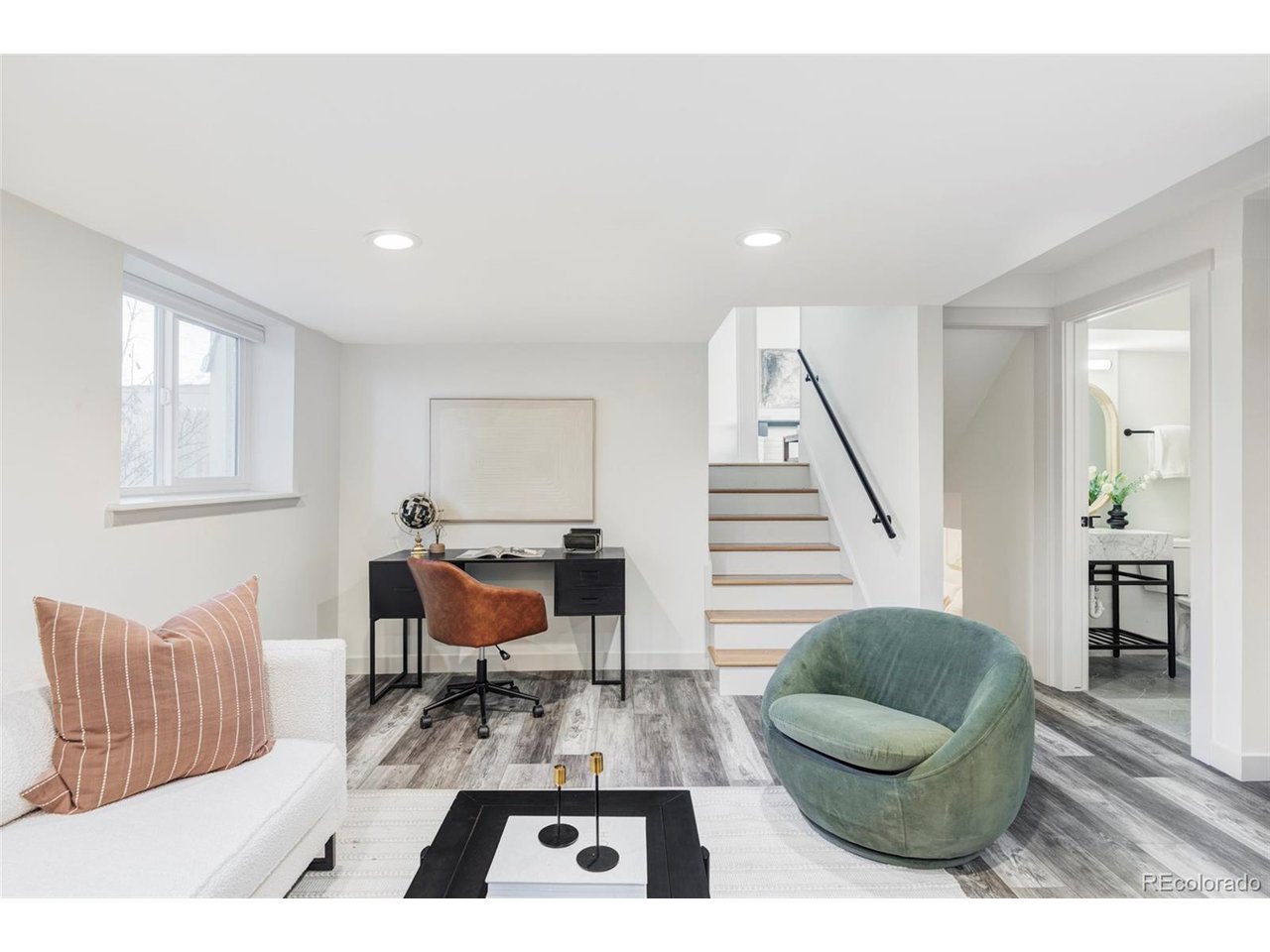 360 S Hoyt St
