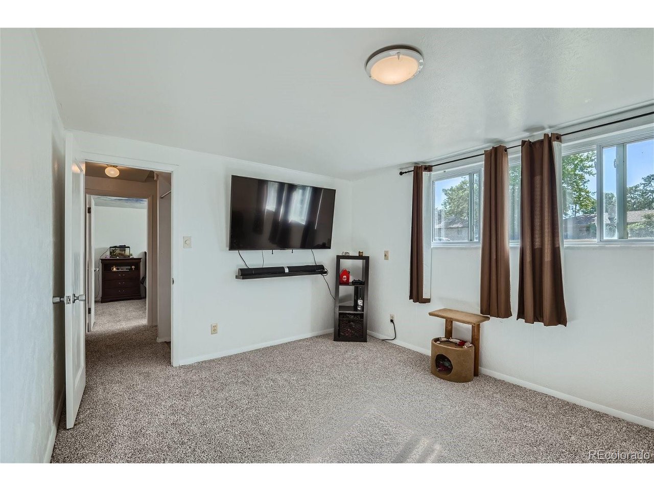 9577 Pelon Dr