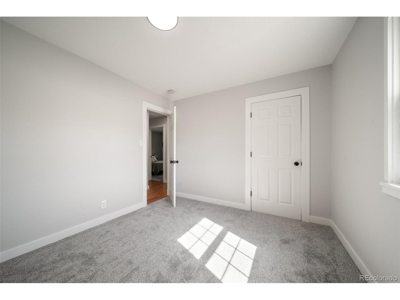 2141 Carrol Ct