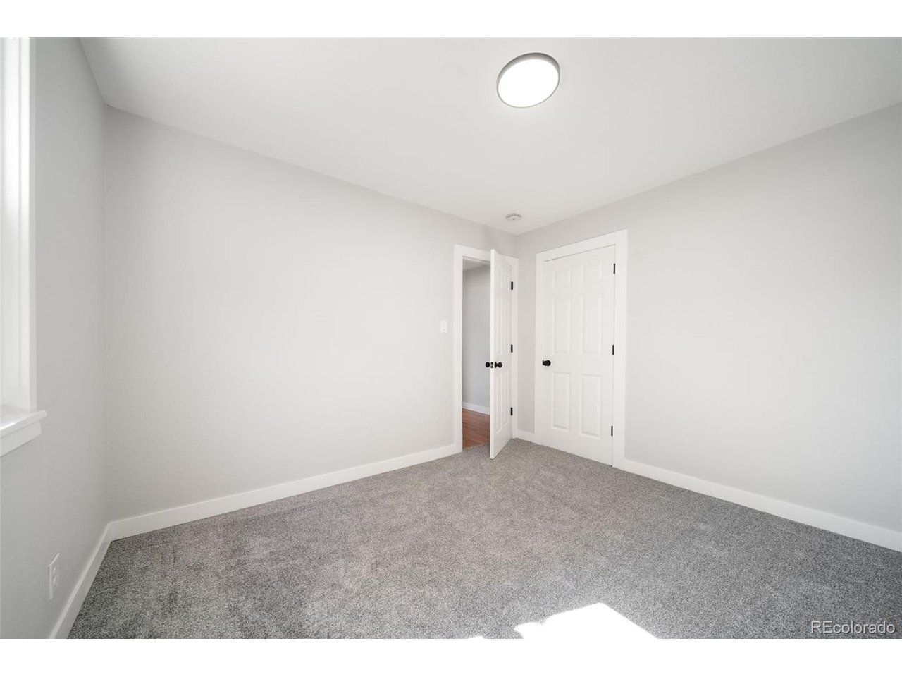 2141 Carrol Ct