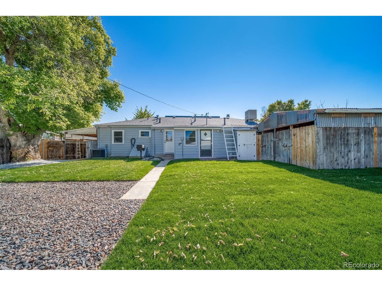 2141 Carrol Ct