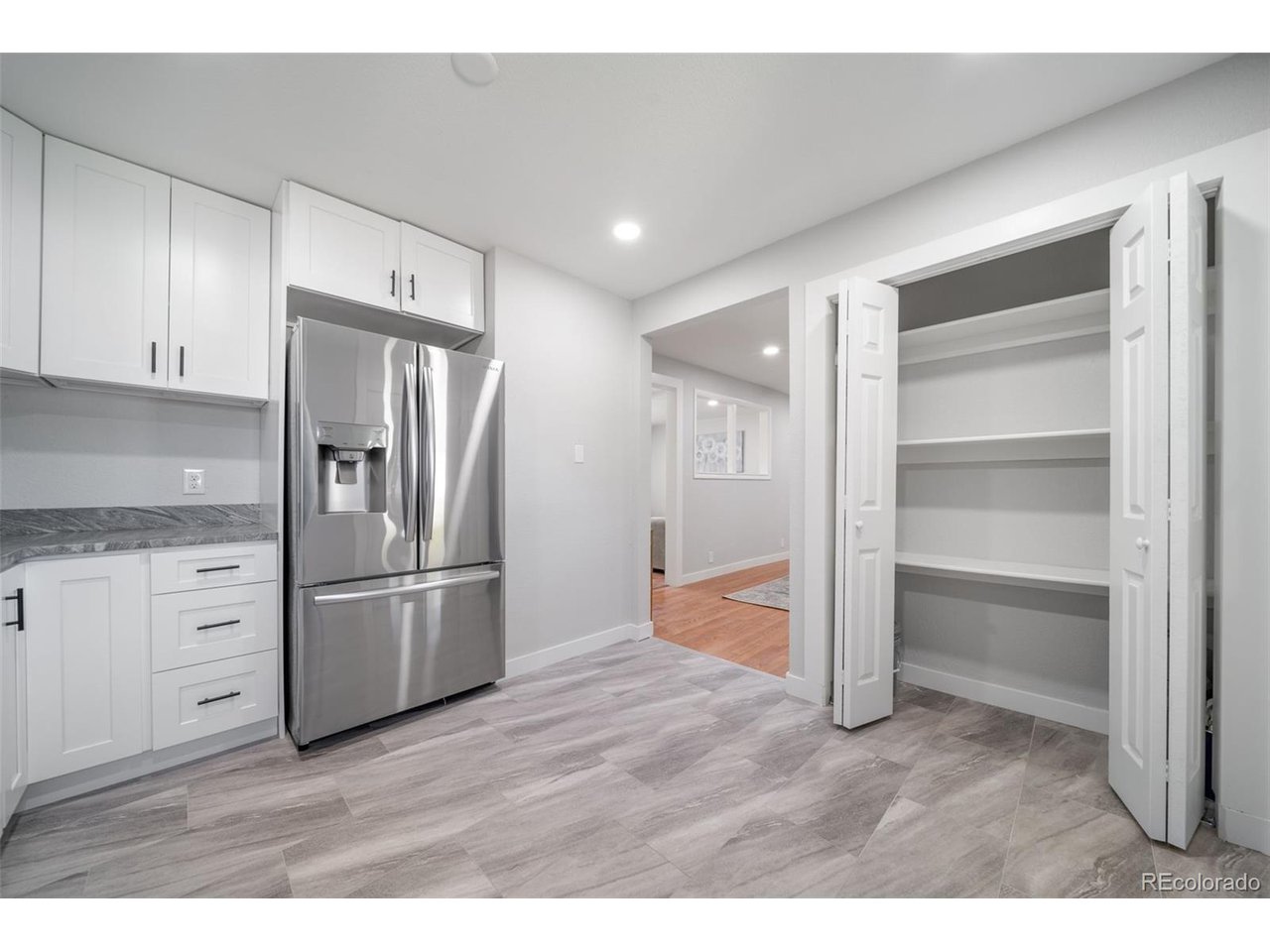 2141 Carrol Ct
