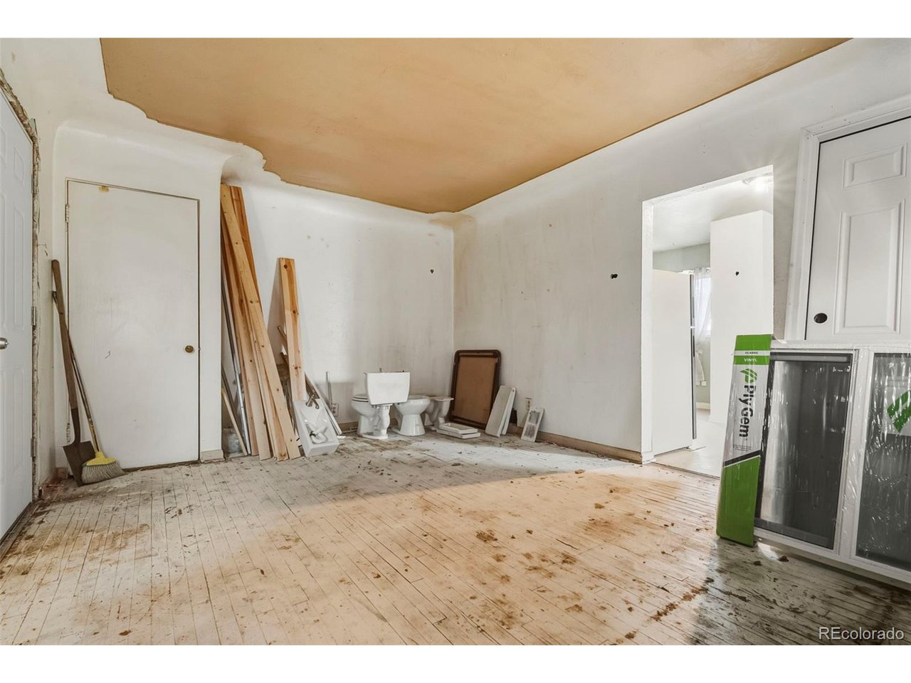 274-276 S Quitman St