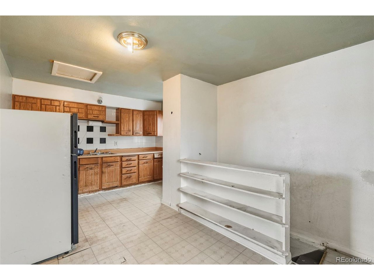 274-276 S Quitman St