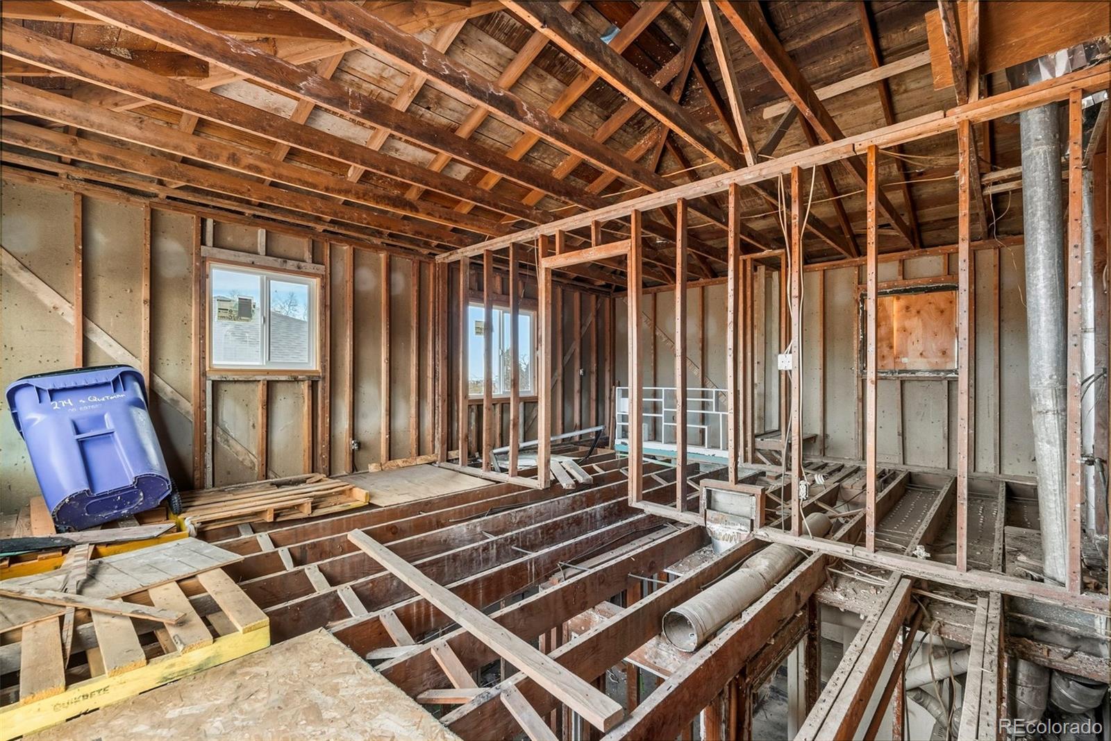 274-276 S Quitman Street