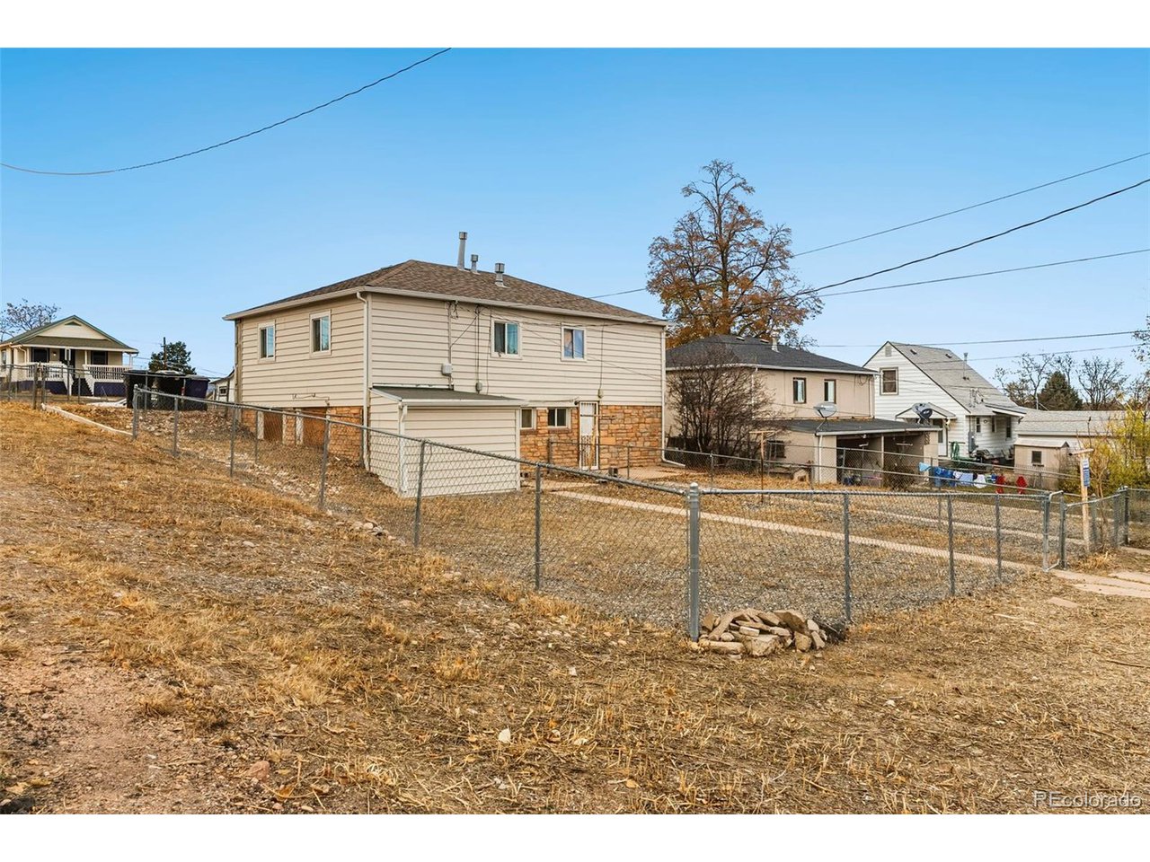 274-276 S Quitman St