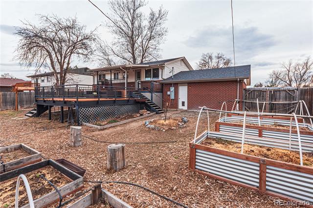 889 Douglas Drive