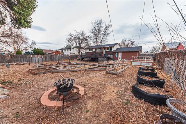 889 Douglas Drive