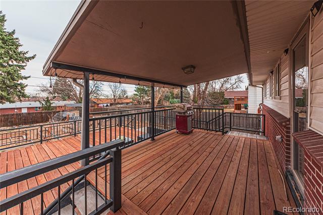 889 Douglas Drive