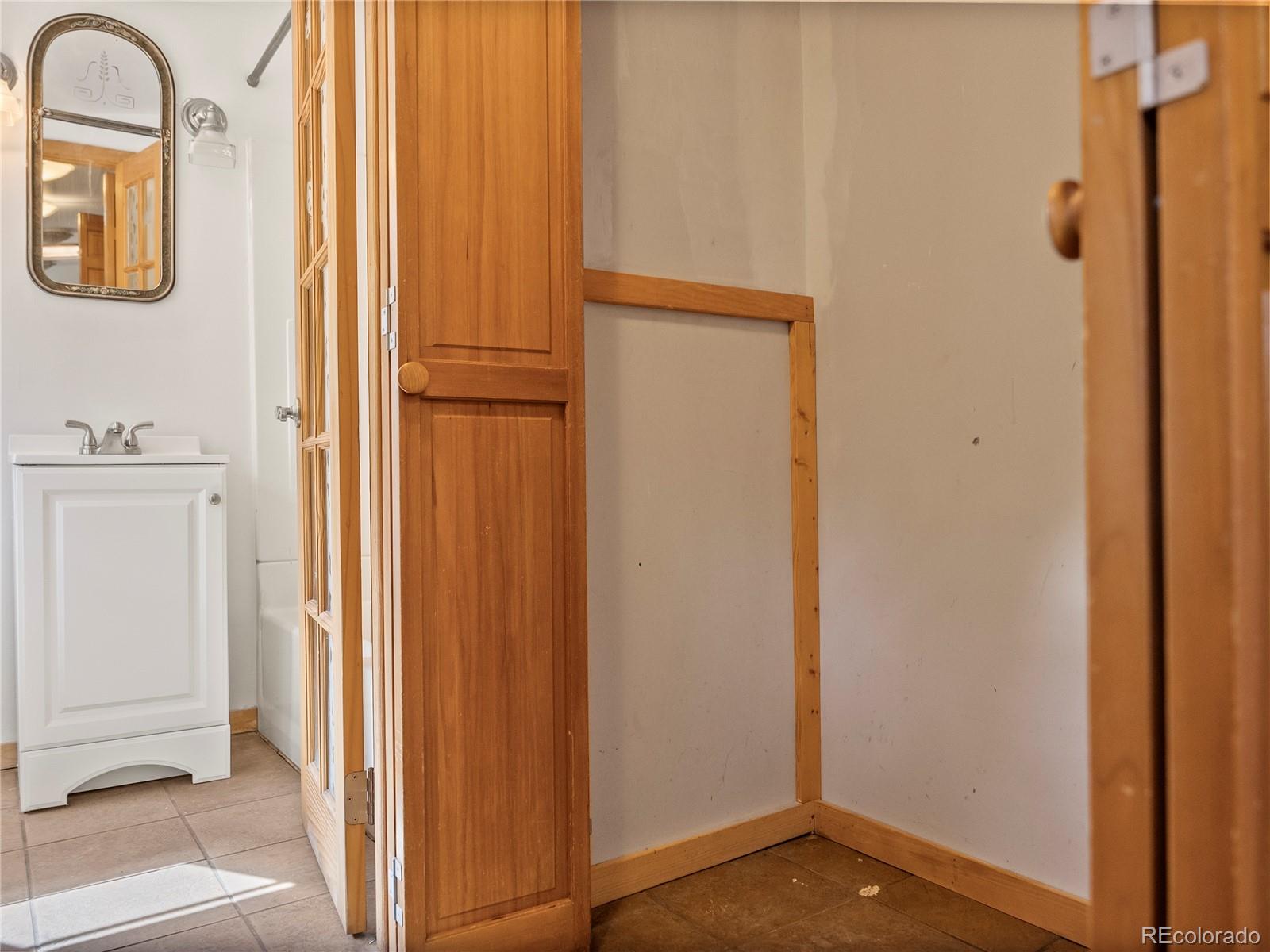 10853 Twin Spruce Road