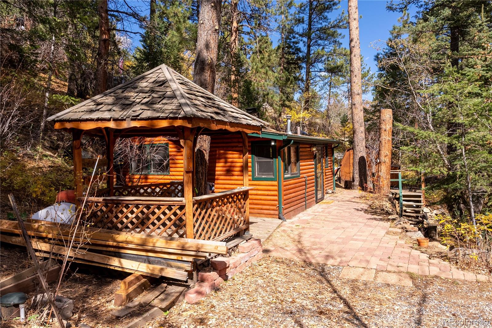 10853 Twin Spruce Road