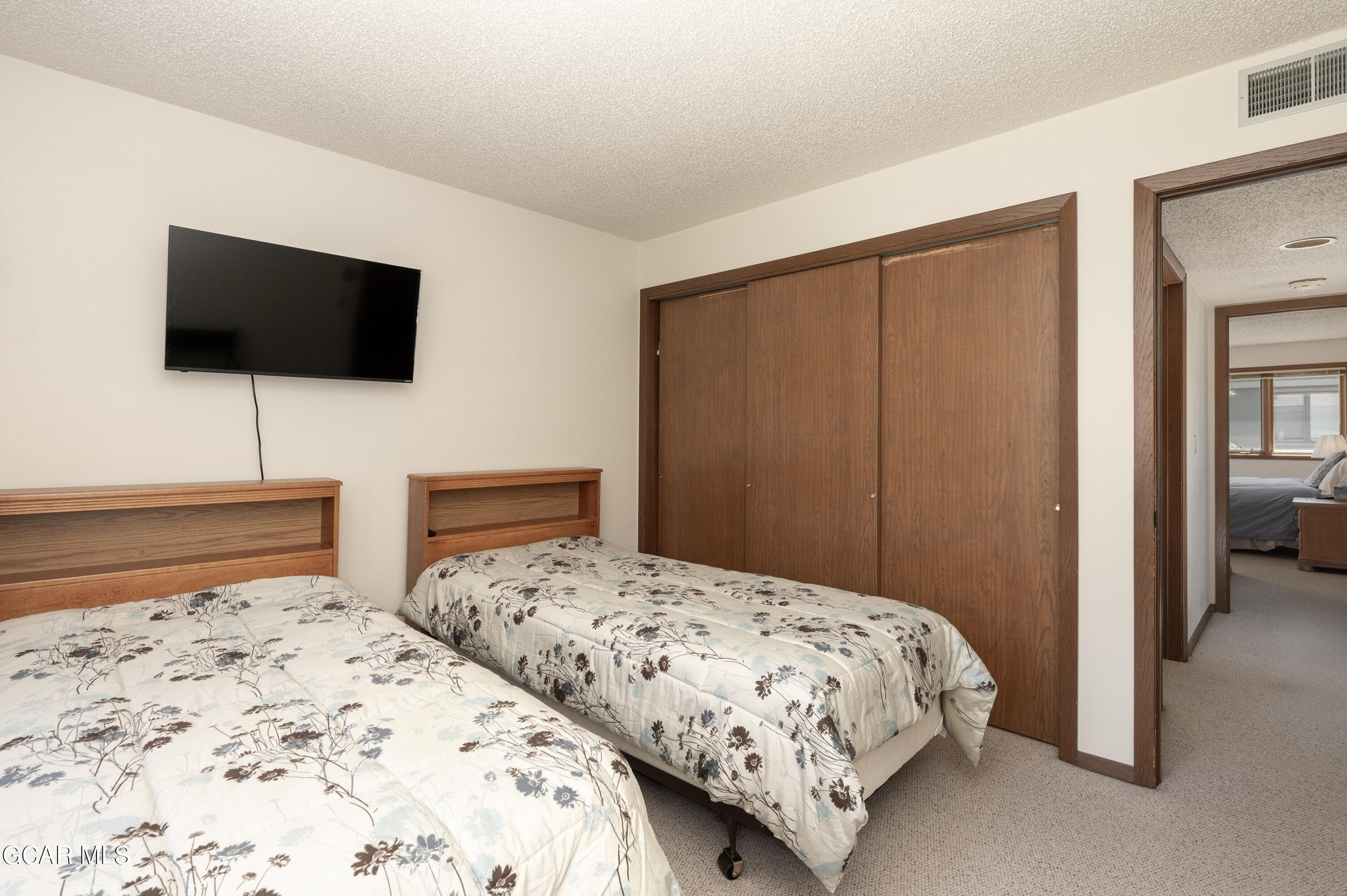 97 DOC SUSIE Avenue C-2