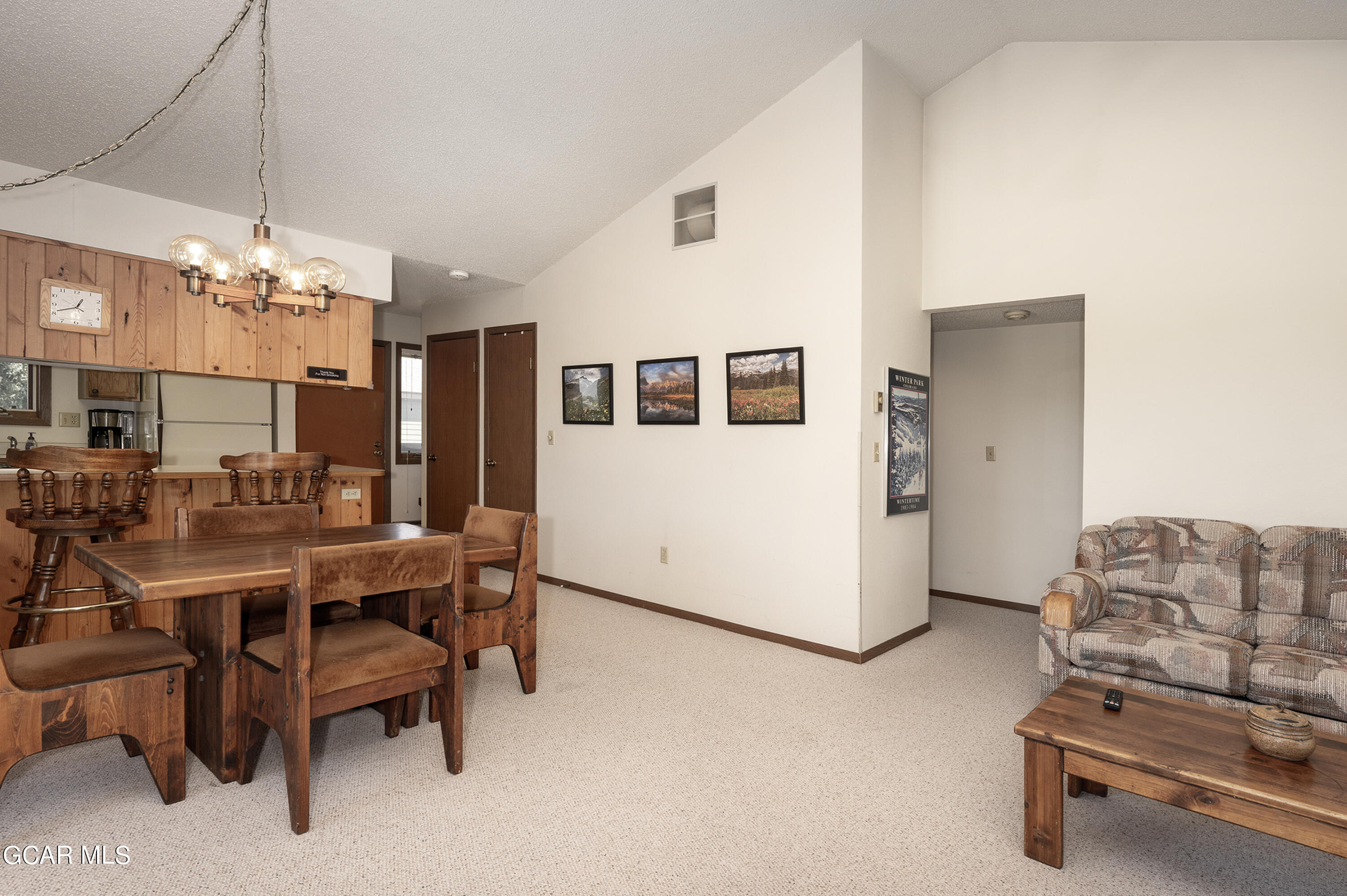 97 DOC SUSIE Avenue C-2