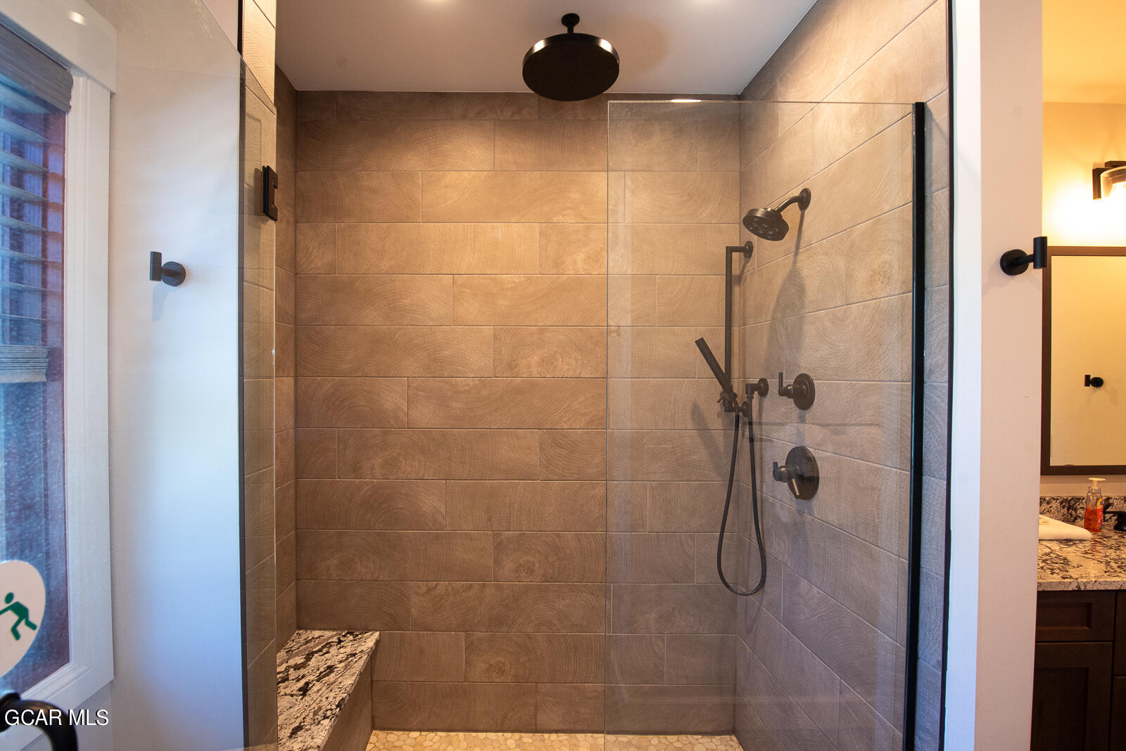 828 GRAND Avenue 203