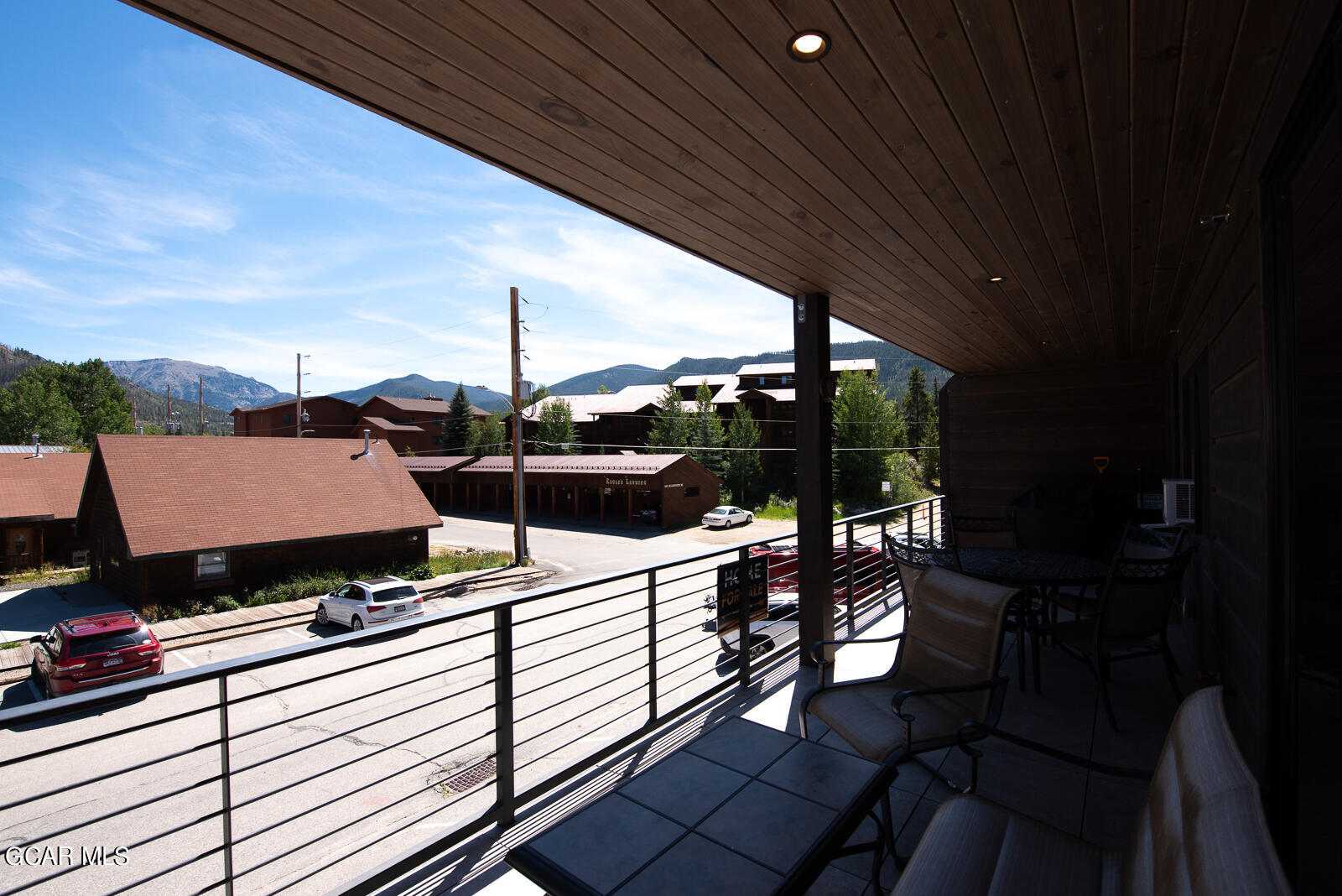 828 GRAND Avenue 203